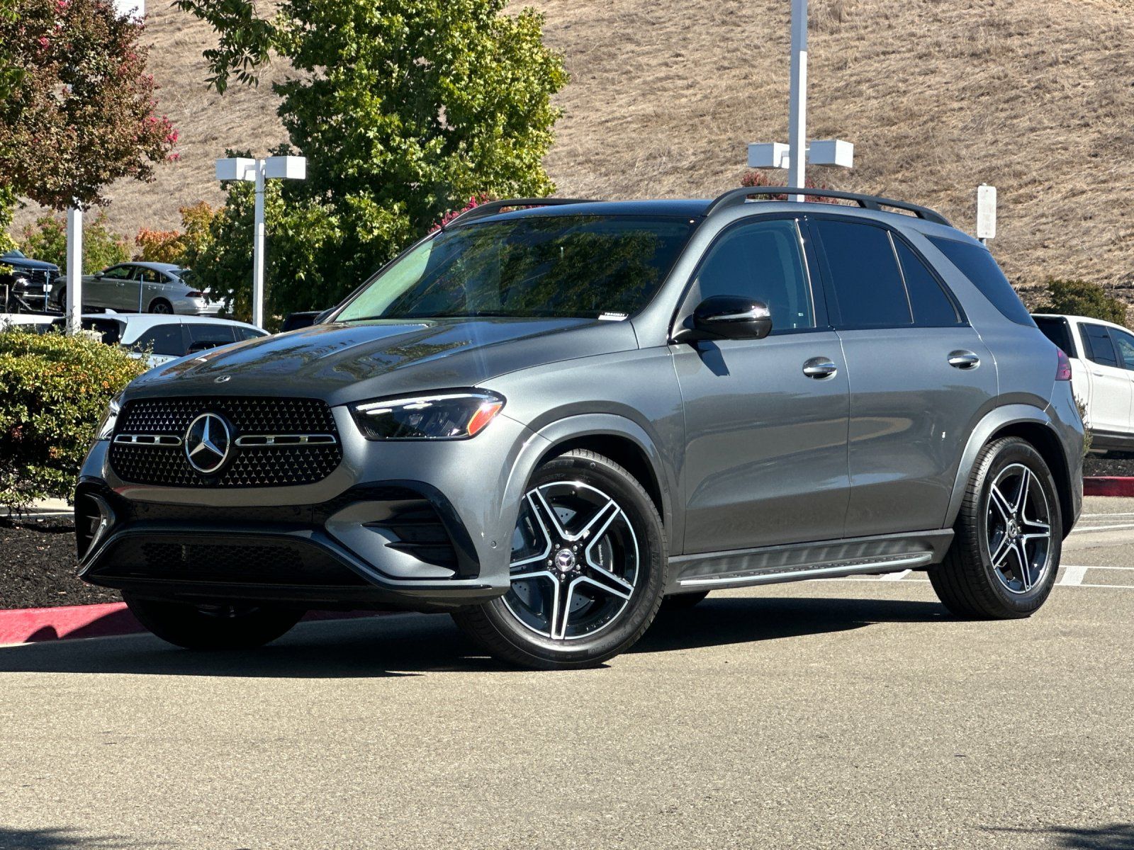 2026 Mercedes-Benz GLE GLE 450 — full photo 1 of 29