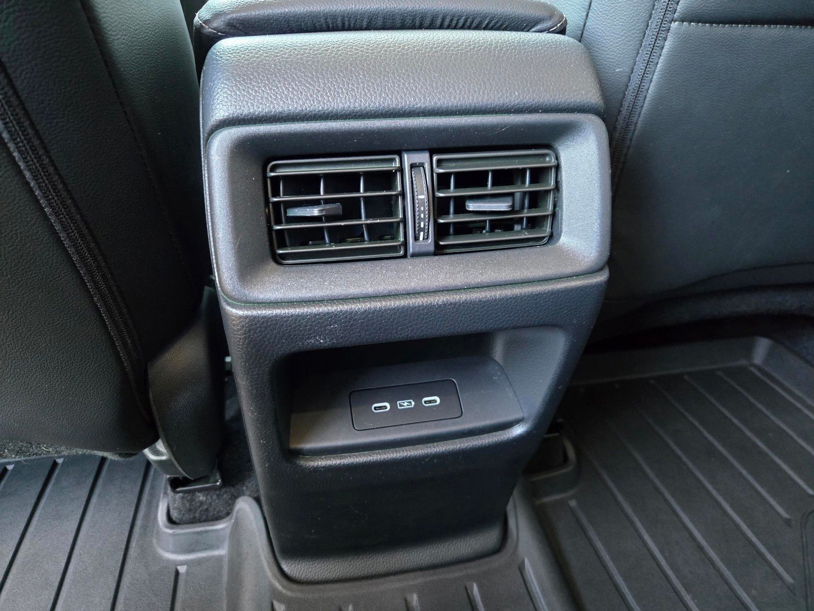 2025 Honda CR-V EX-L — full photo 12 of 28