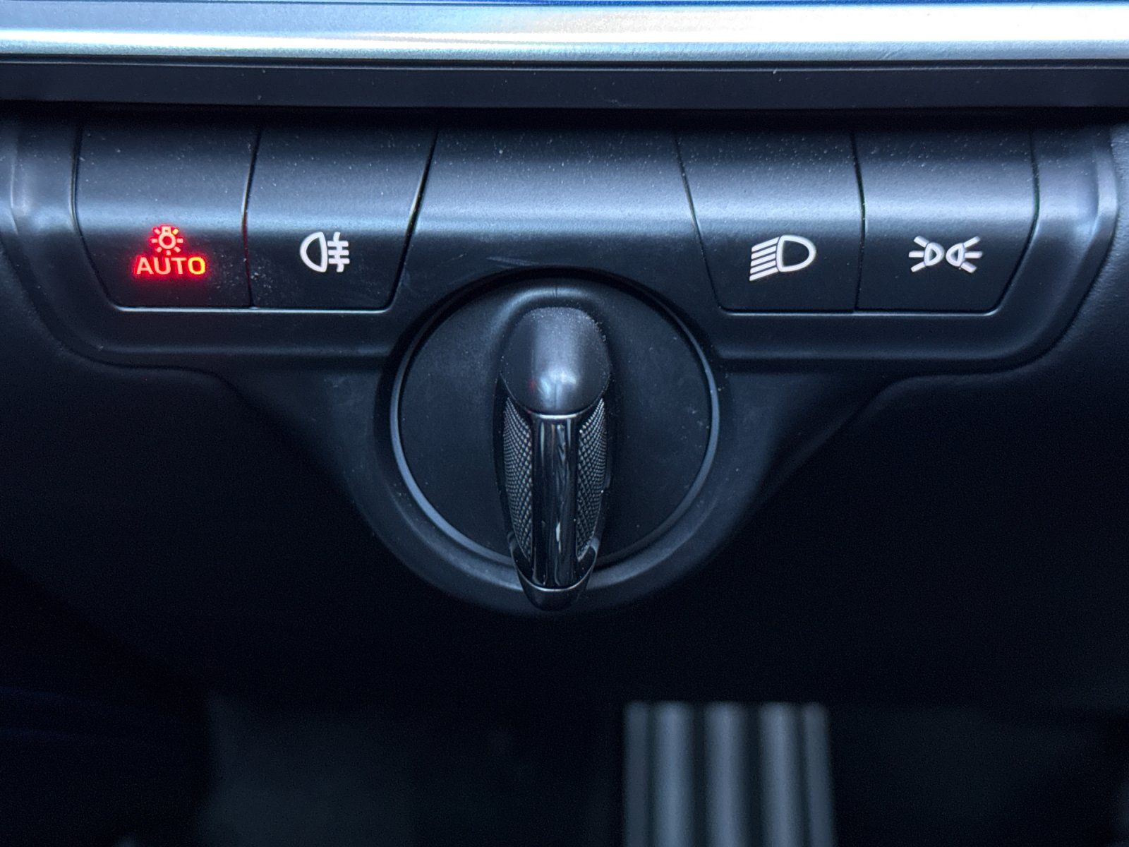 2025 Porsche 911 Turbo S — full photo 22 of 28