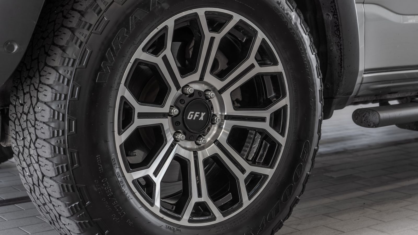 2020 Ram 1500 Rebel — foto completa 31 de 34