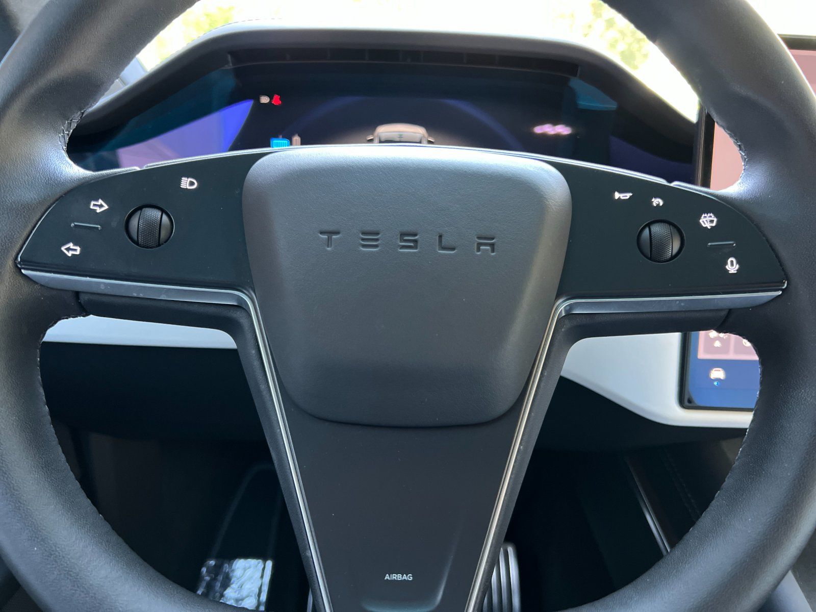 2023 Tesla Model X — foto completa 23 de 28