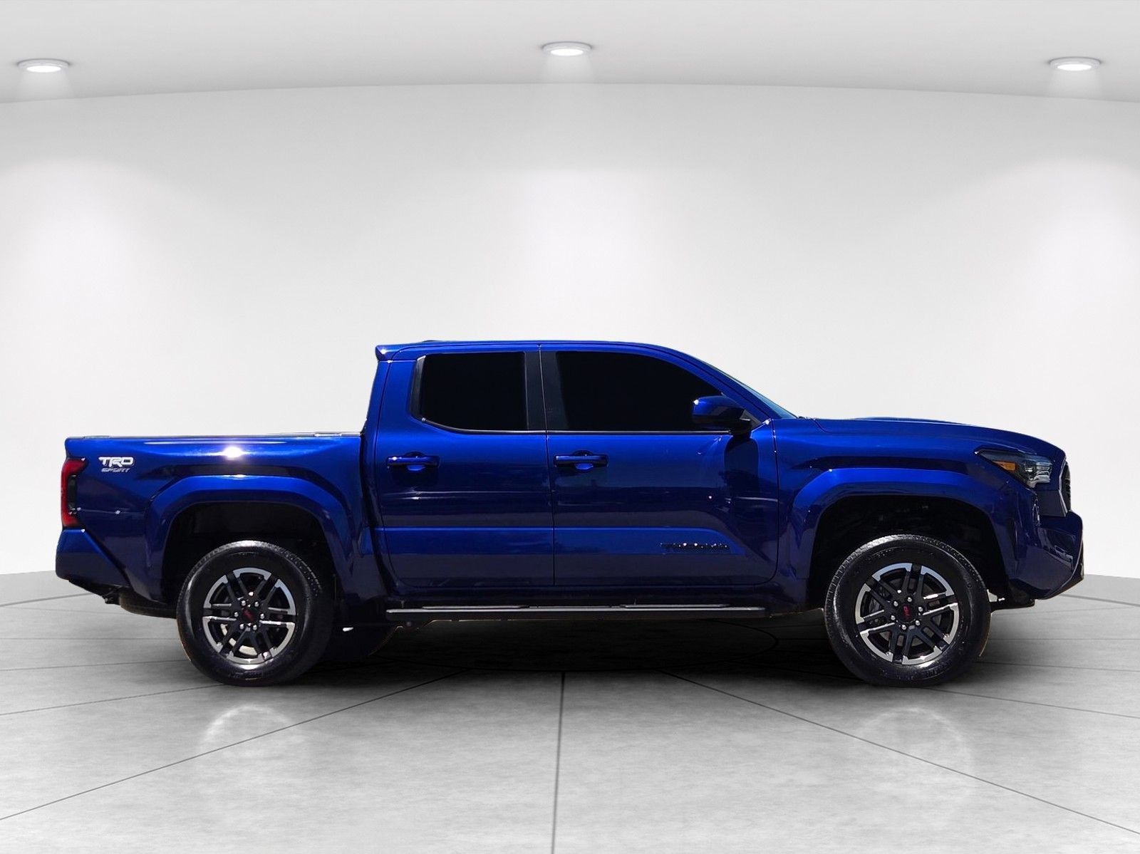 2025 Toyota Tacoma TRD Sport — foto completa 8 de 28