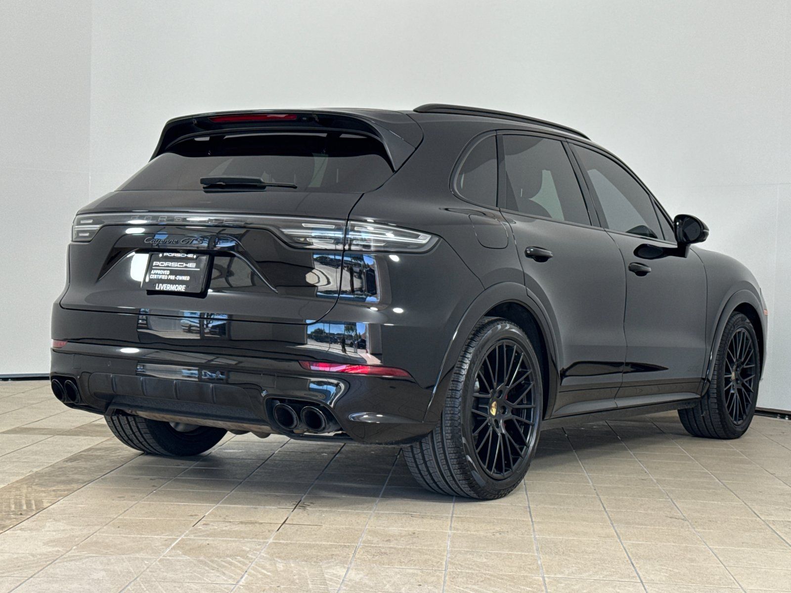2023 Porsche Cayenne GTS — foto completa 8 de 29
