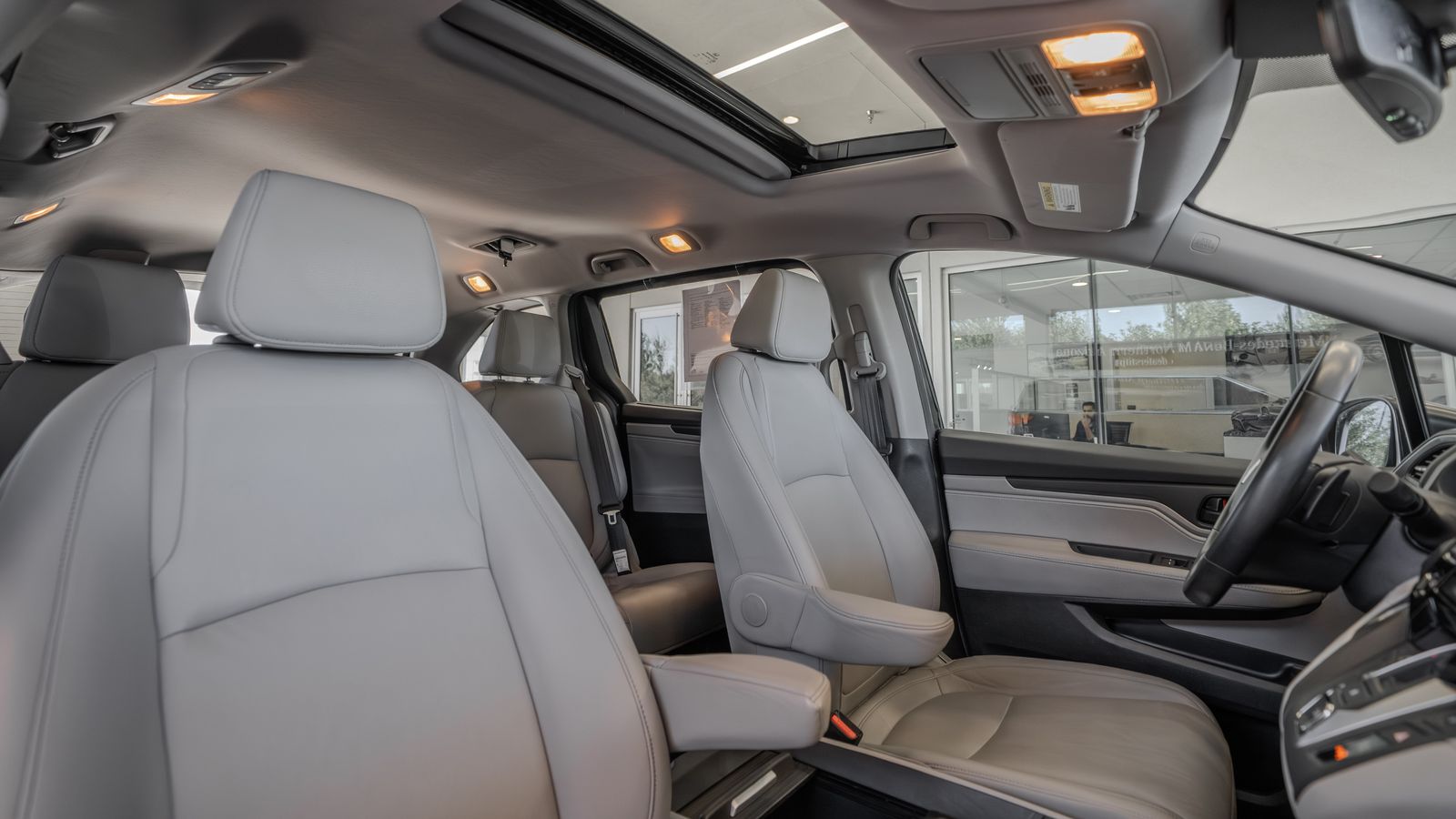 2024 Honda Odyssey EX-L — foto completa 31 de 34