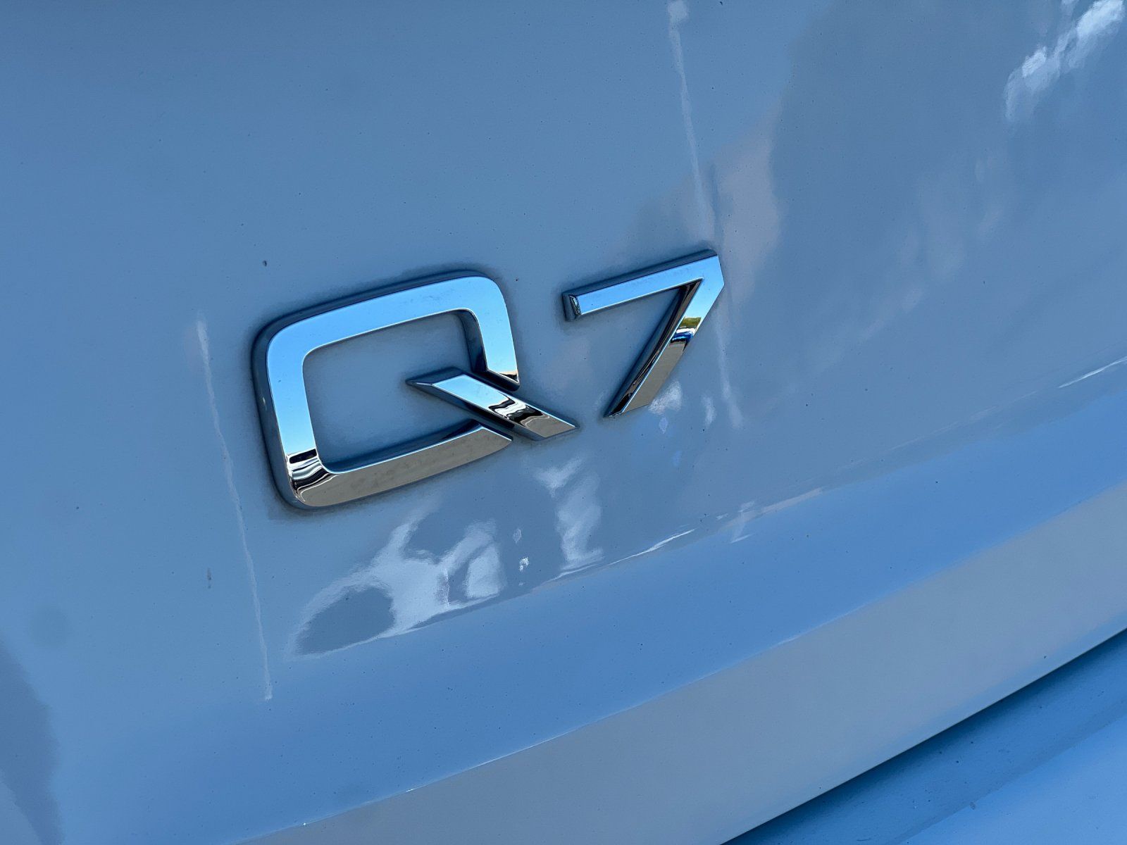 2021 Audi Q7 55 Prestige — full photo 29 of 30