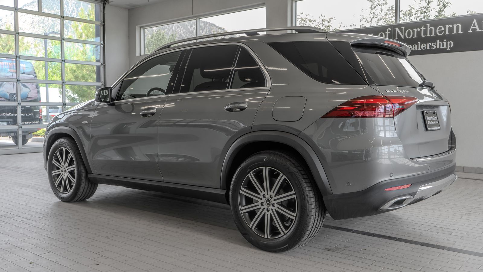 2025 Mercedes-Benz GLE GLE 450e — foto completa 13 de 35