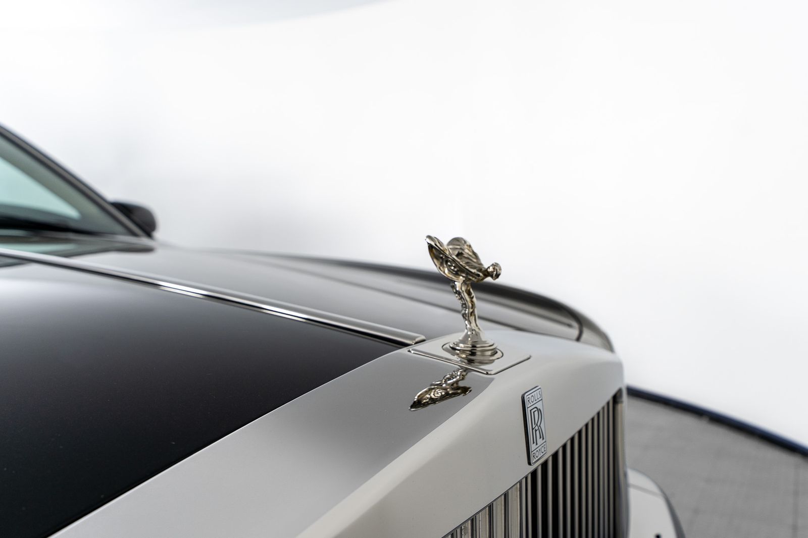 2002 Rolls-Royce Park Ward — foto completa 11 de 31