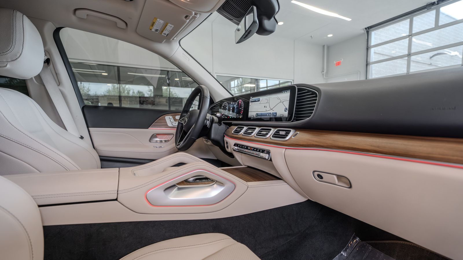 2025 Mercedes-Benz GLE GLE 450e — foto completa 16 de 34
