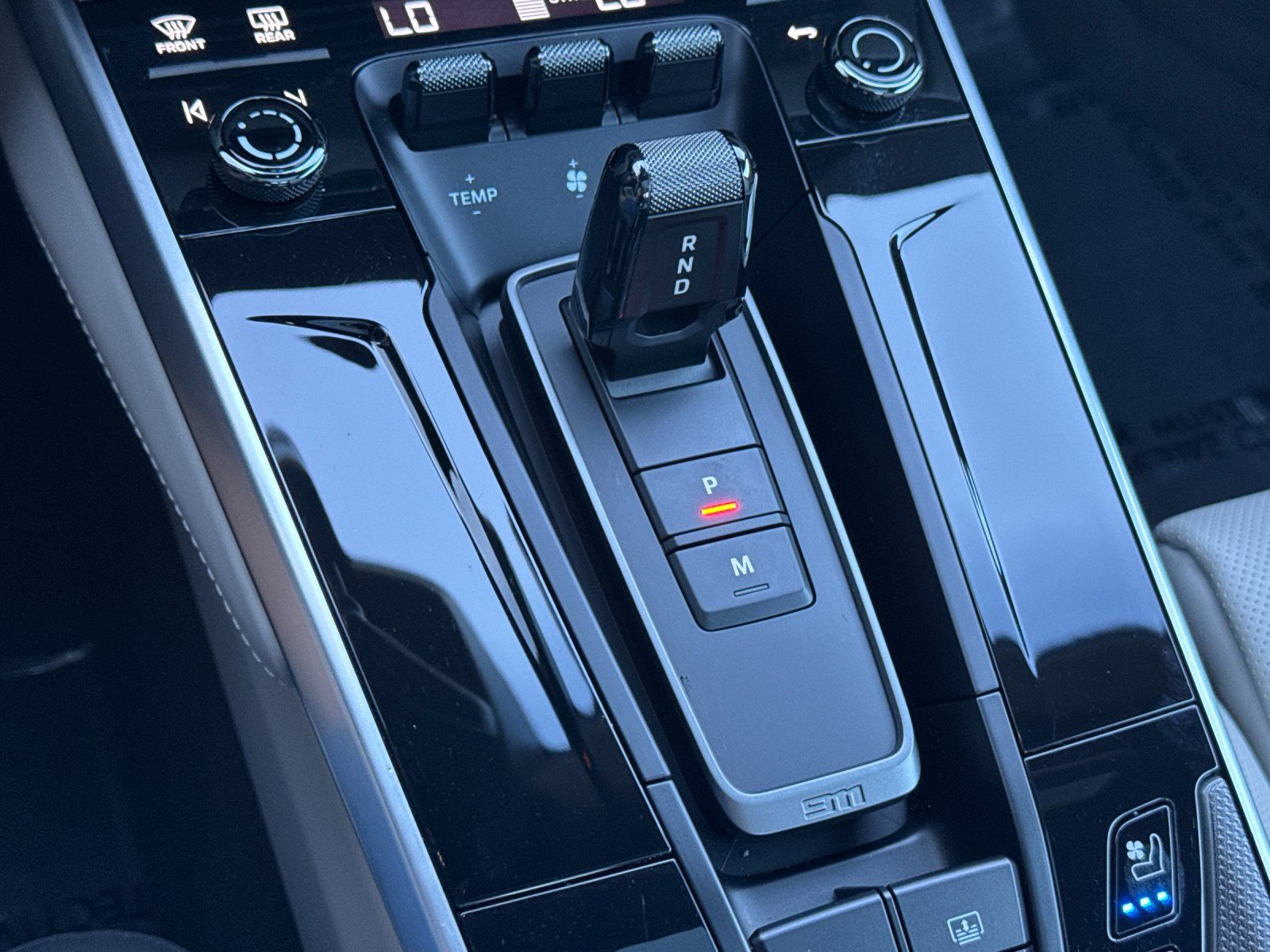 2026 Porsche 911 Carrera — full photo 21 of 28