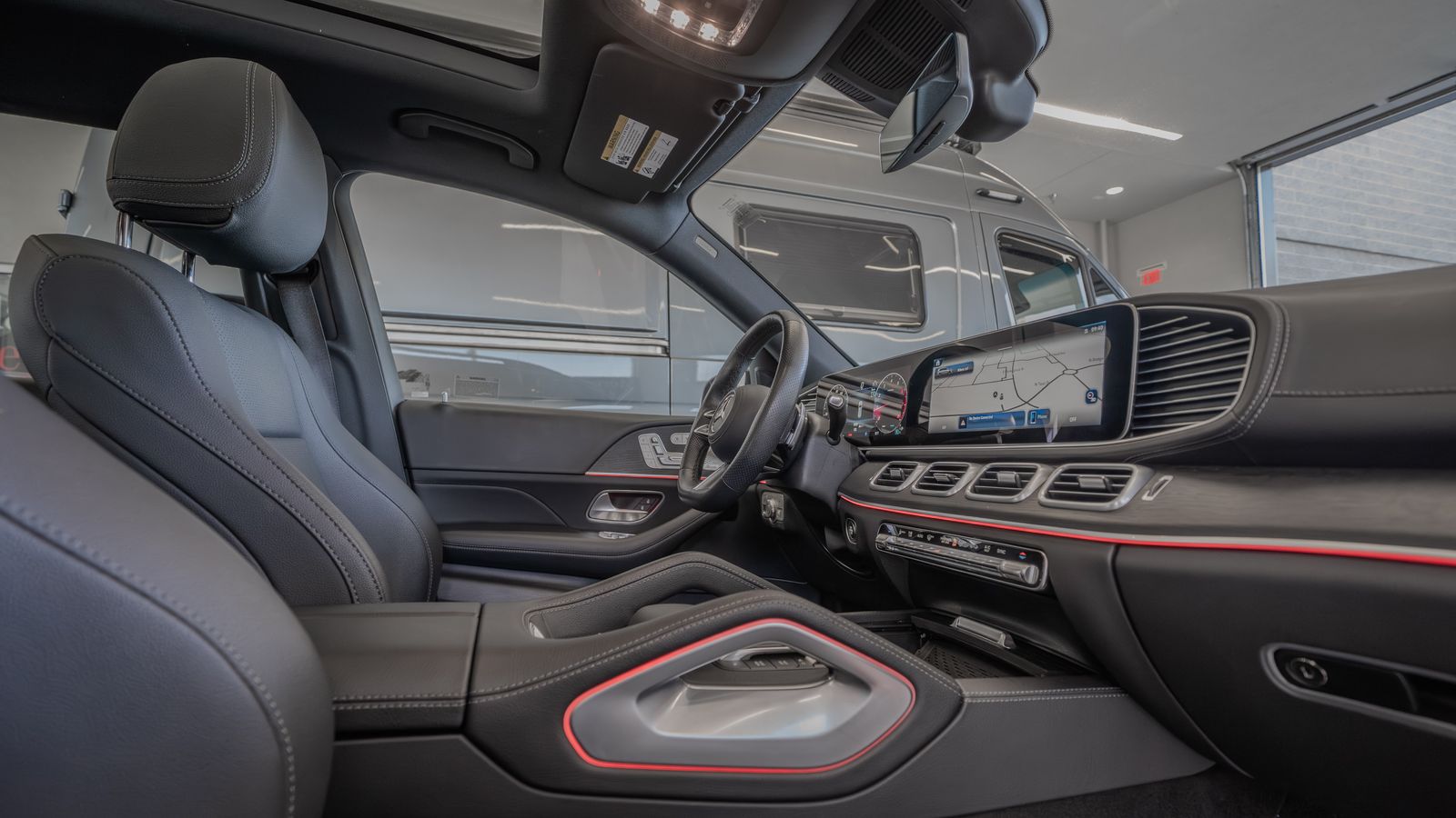 2025 Mercedes-Benz GLS GLS 450 — full photo 17 of 35