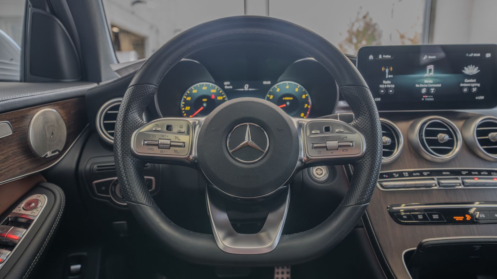 2023 Mercedes-Benz GLC GLC 300 Coupe — full photo 9 of 35