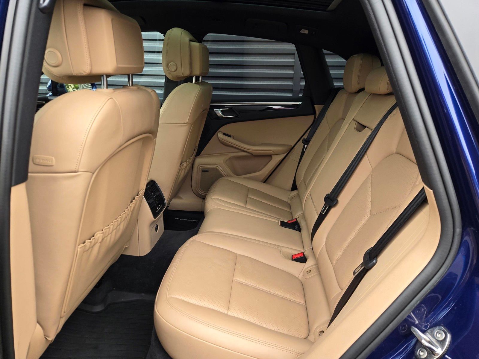 2024 Porsche Macan Base — foto completa 18 de 27
