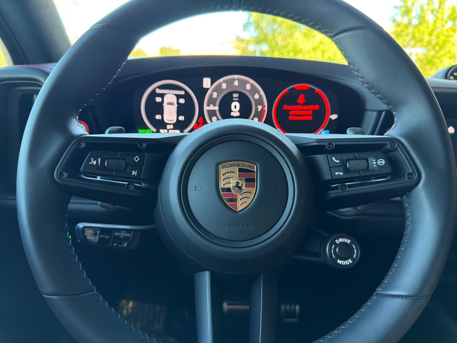 2026 Porsche Cayenne GTS — full photo 21 of 26