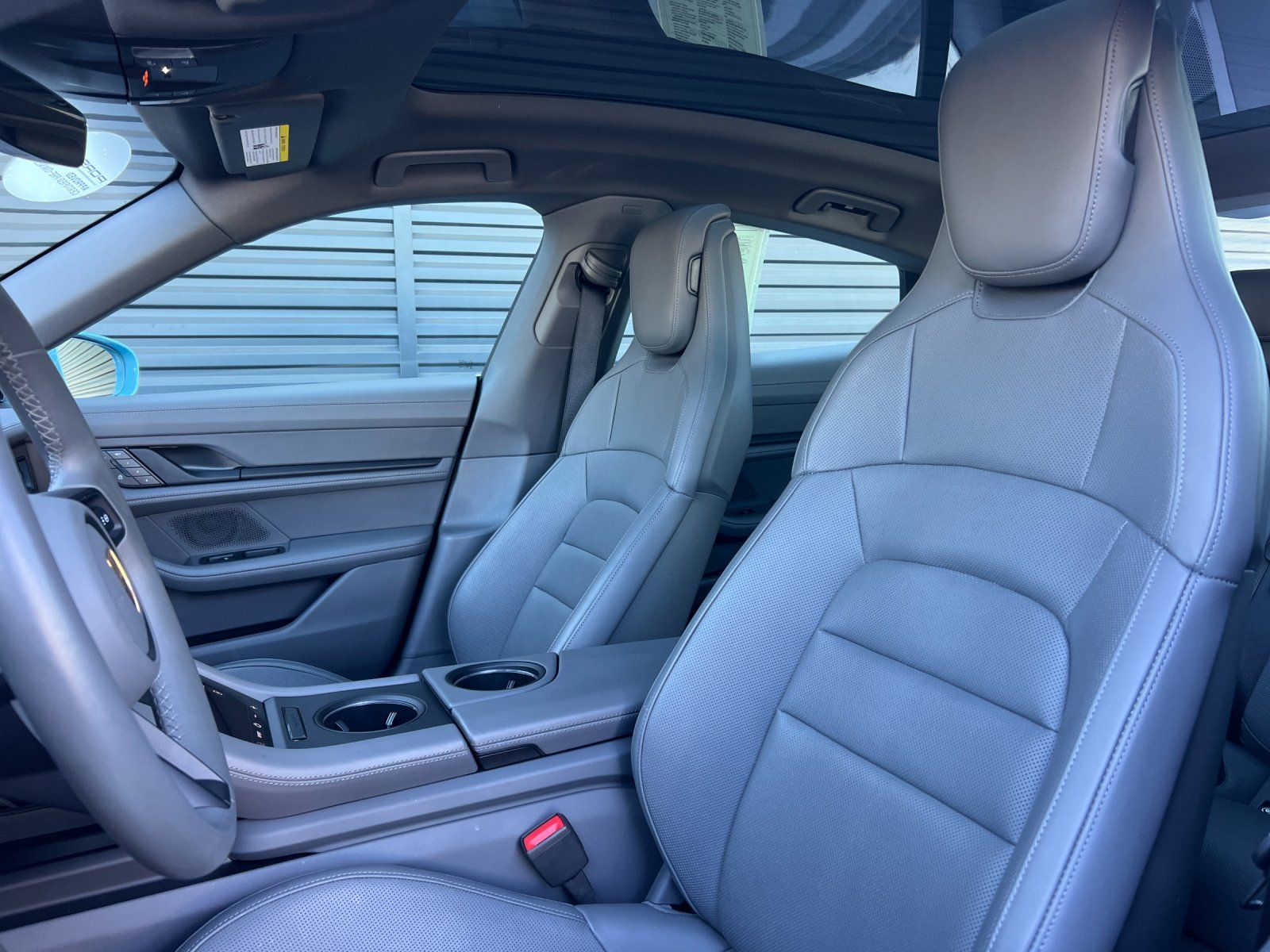 2024 Porsche Taycan 4S — full photo 6 of 29