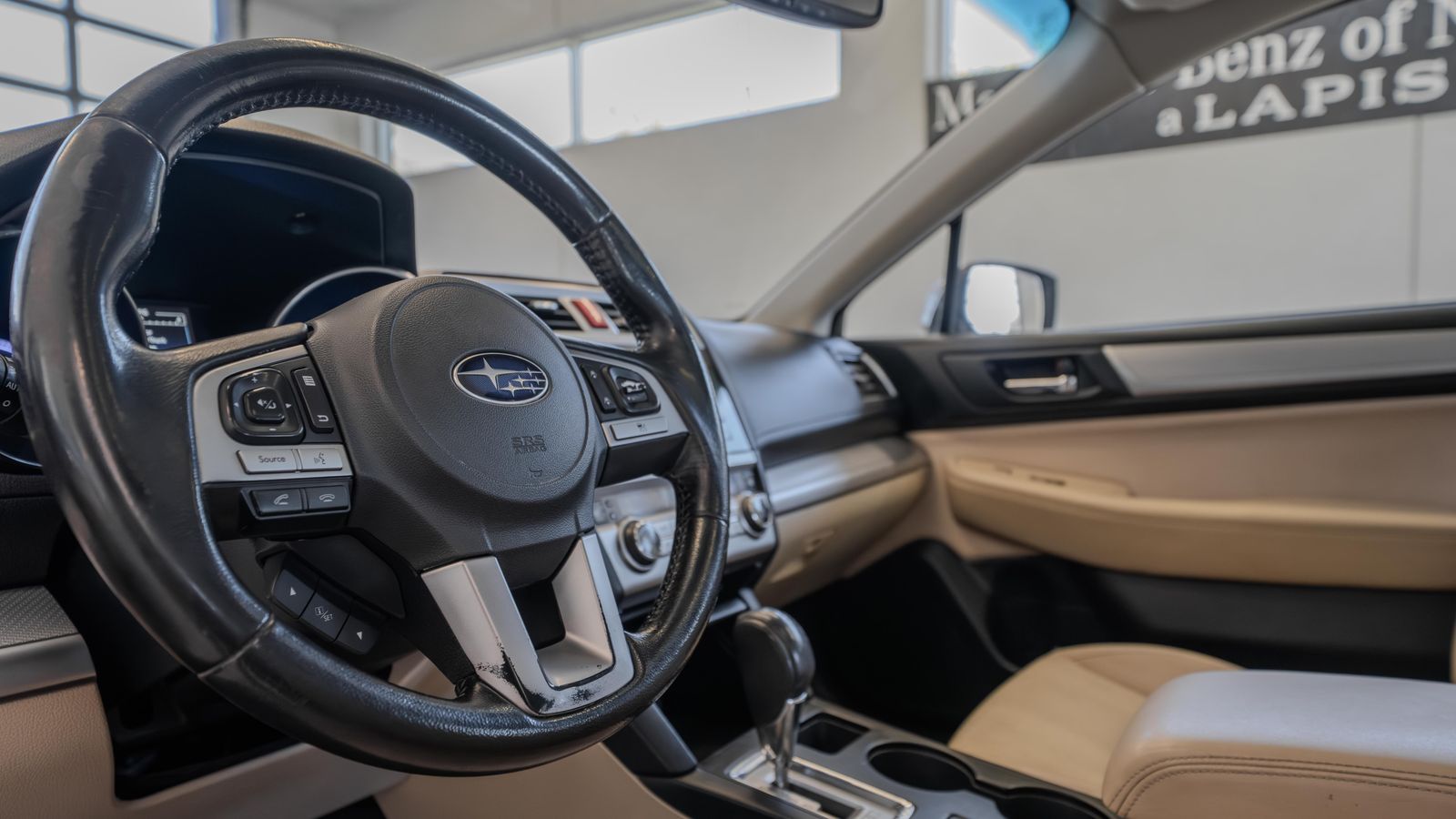 2015 Subaru Legacy 2.5i — foto completa 7 de 34