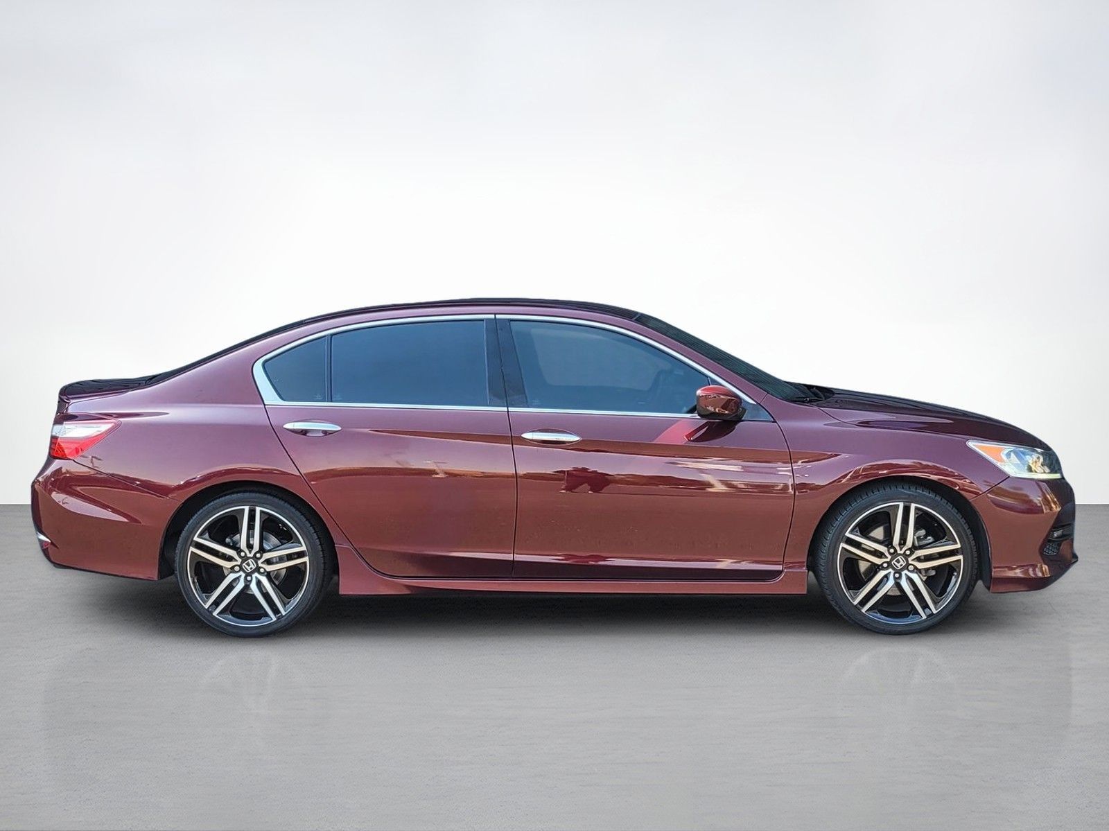 2017 Honda Accord Sport — foto completa 8 de 48