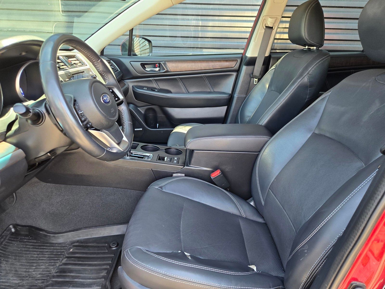 2019 Subaru Outback 2.5i — foto completa 25 de 45
