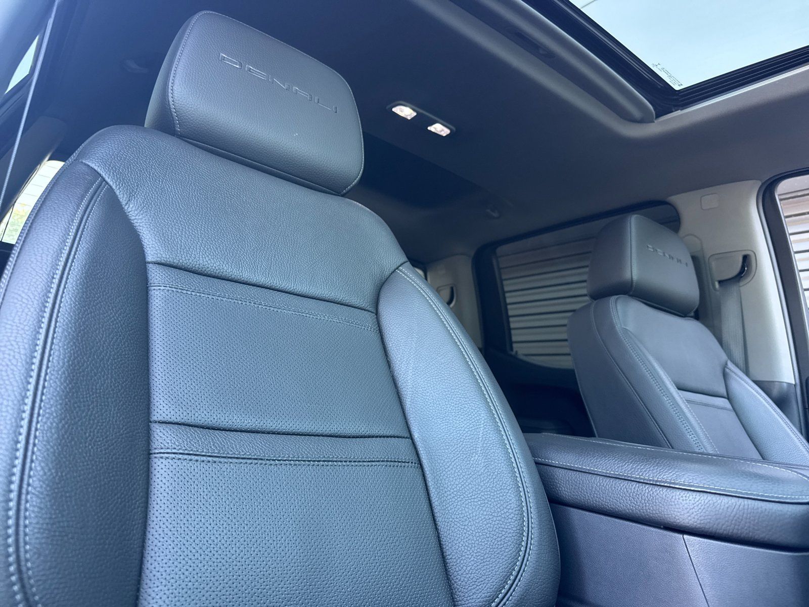 2021 GMC Sierra 1500 Denali — full photo 17 of 29