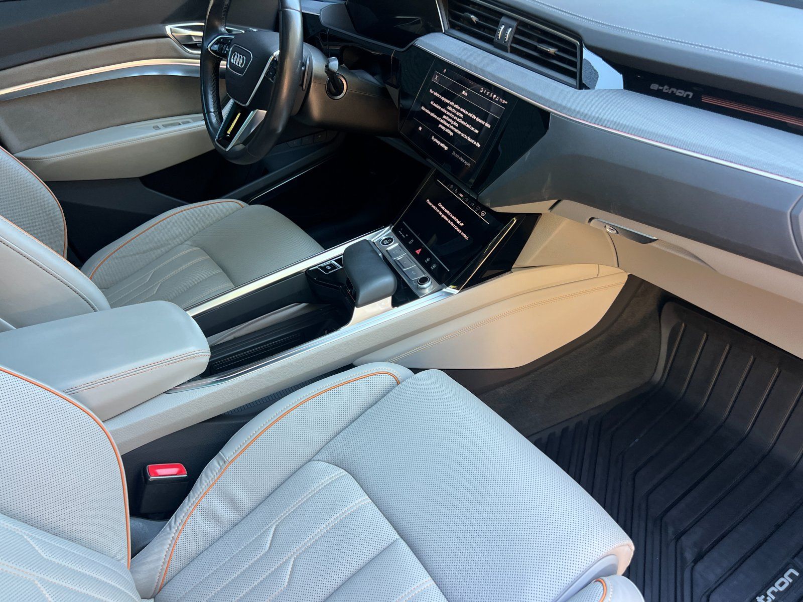 2024 Audi Q8 Sportback e-tron Prestige — full photo 15 of 28