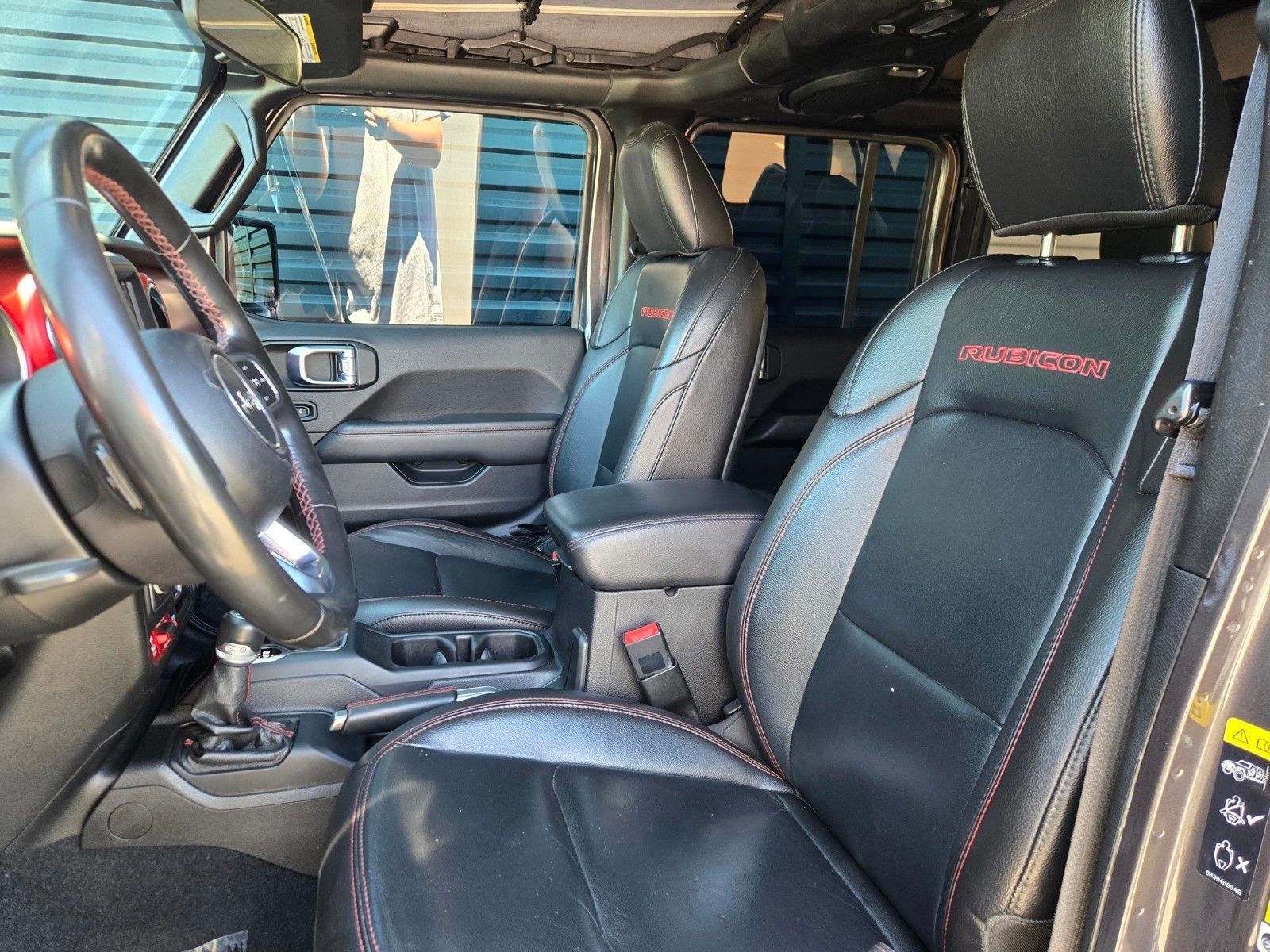 2020 Jeep Wrangler Unlimited Rubicon — foto completa 20 de 45