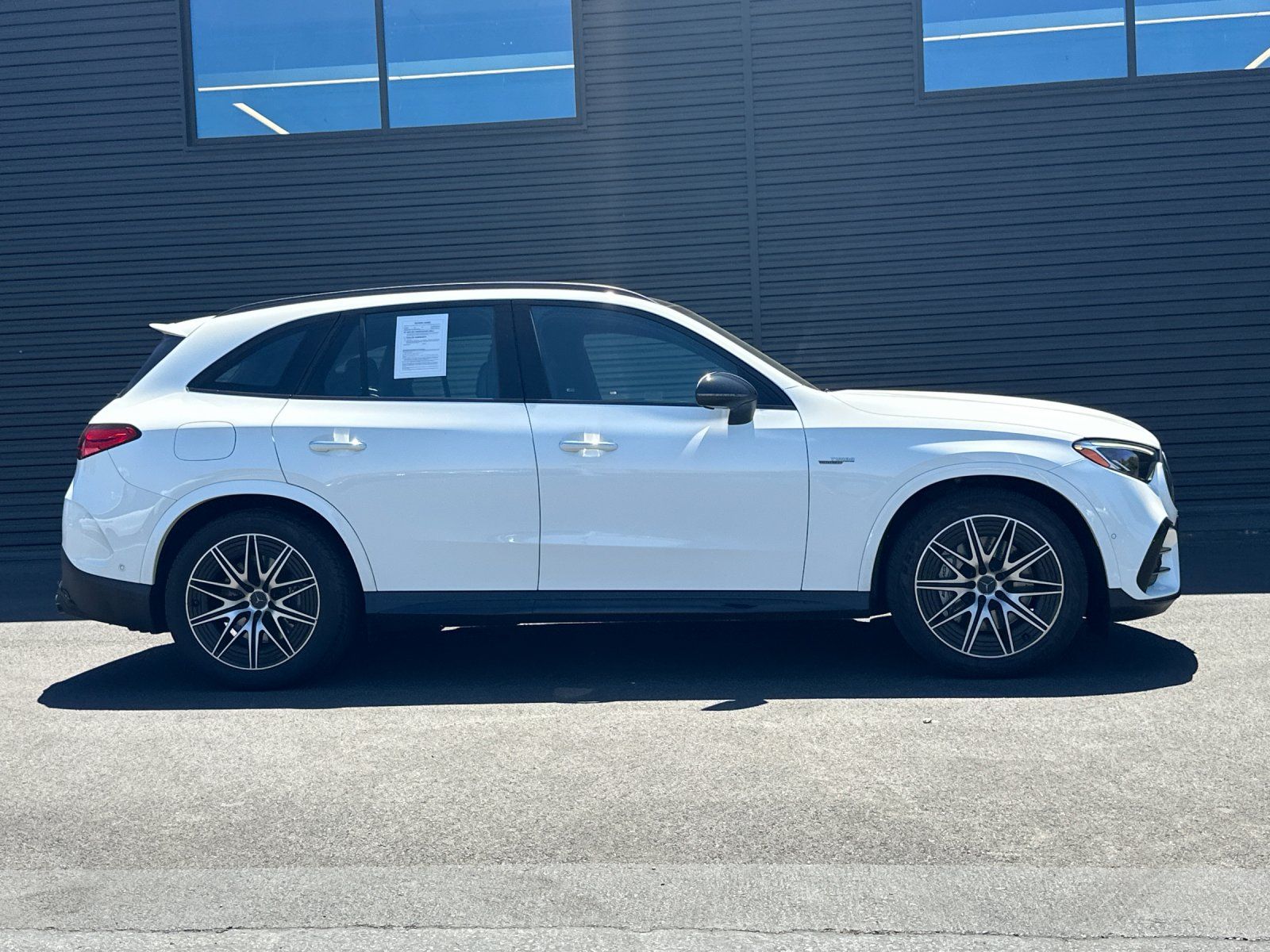 2025 Mercedes-Benz GLC GLC 43 AMG® — foto completa 10 de 28