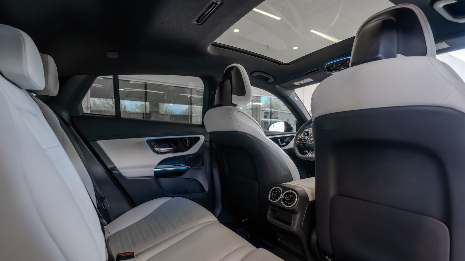 2024 Mercedes-Benz GLC GLC 300 Coupe — full photo 28 of 35