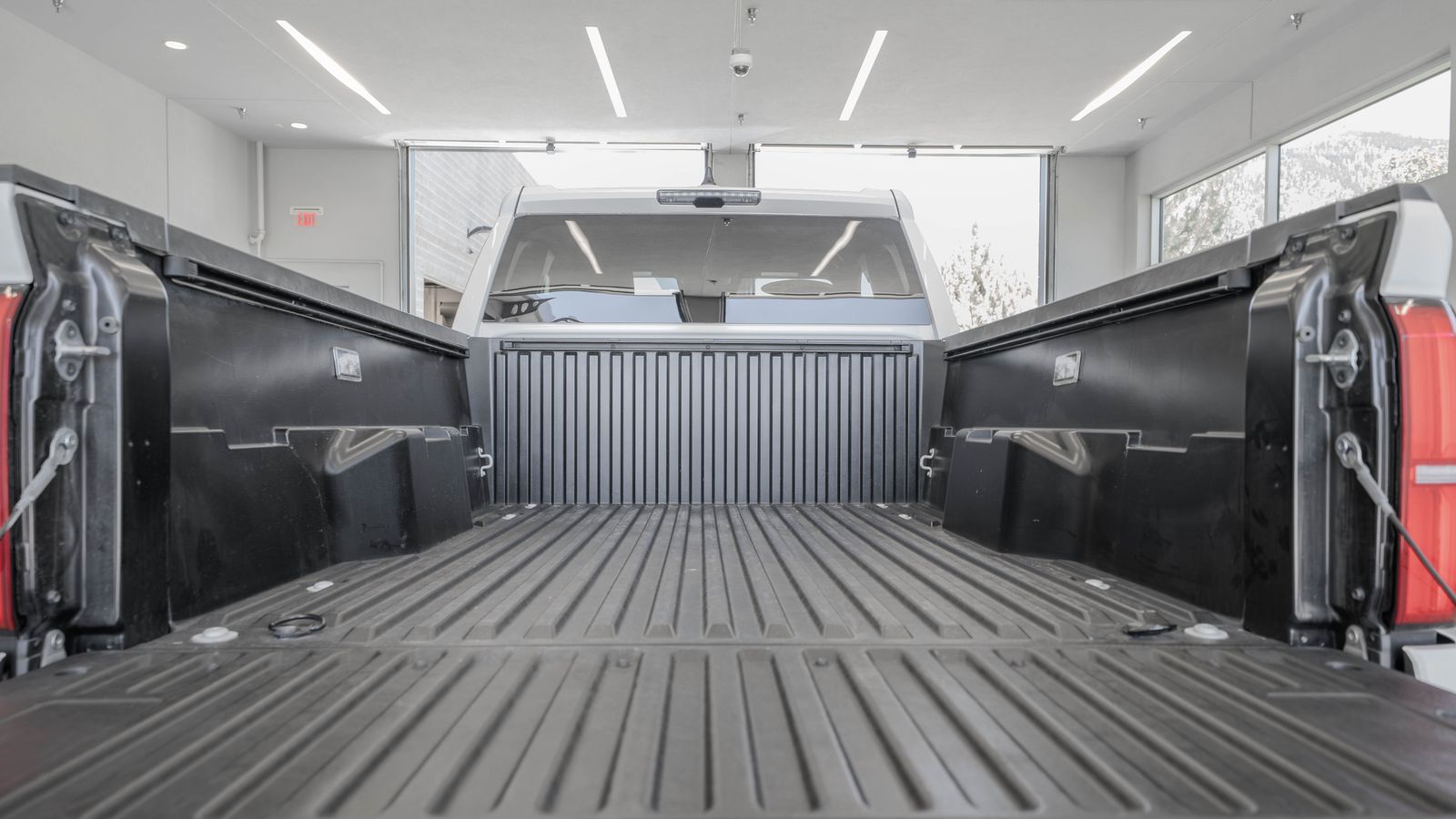2025 Toyota Tacoma PreRunner — foto completa 29 de 29