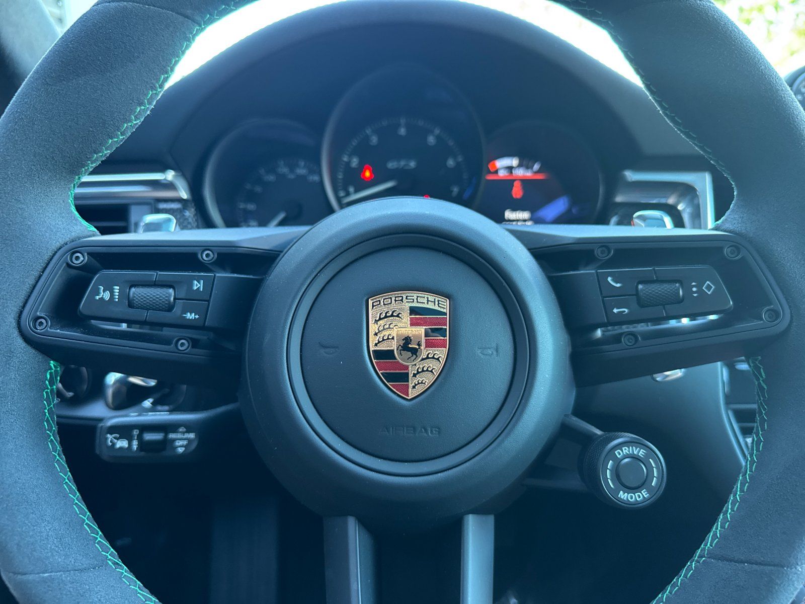 2026 Porsche Macan GTS — foto completa 24 de 29