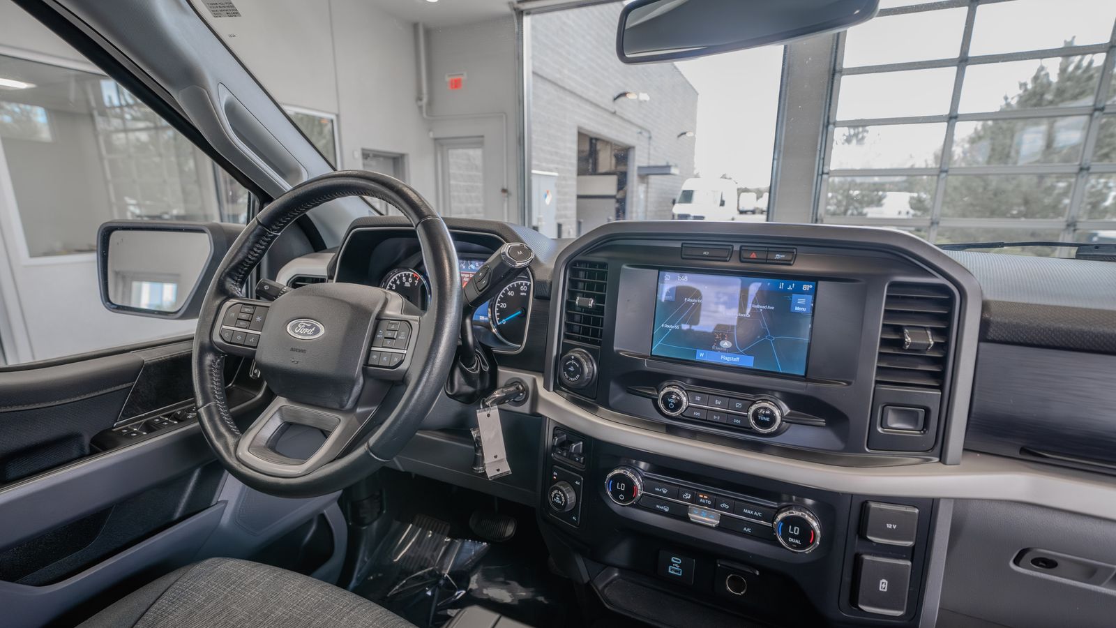 2021 Ford F-150 XLT — foto completa 19 de 35
