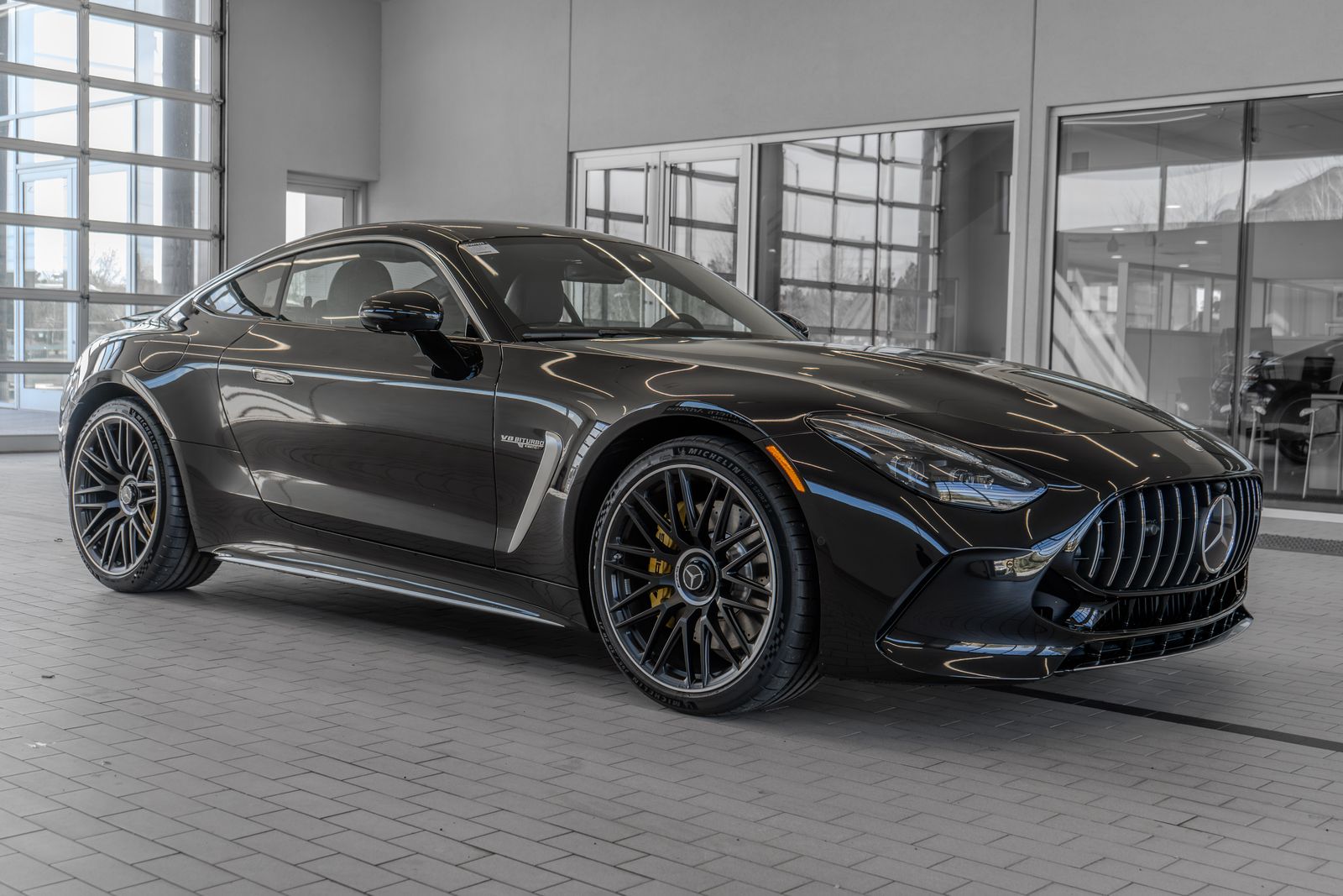 2025 Mercedes-Benz AMG® GT 63 Base — foto completa 11 de 32