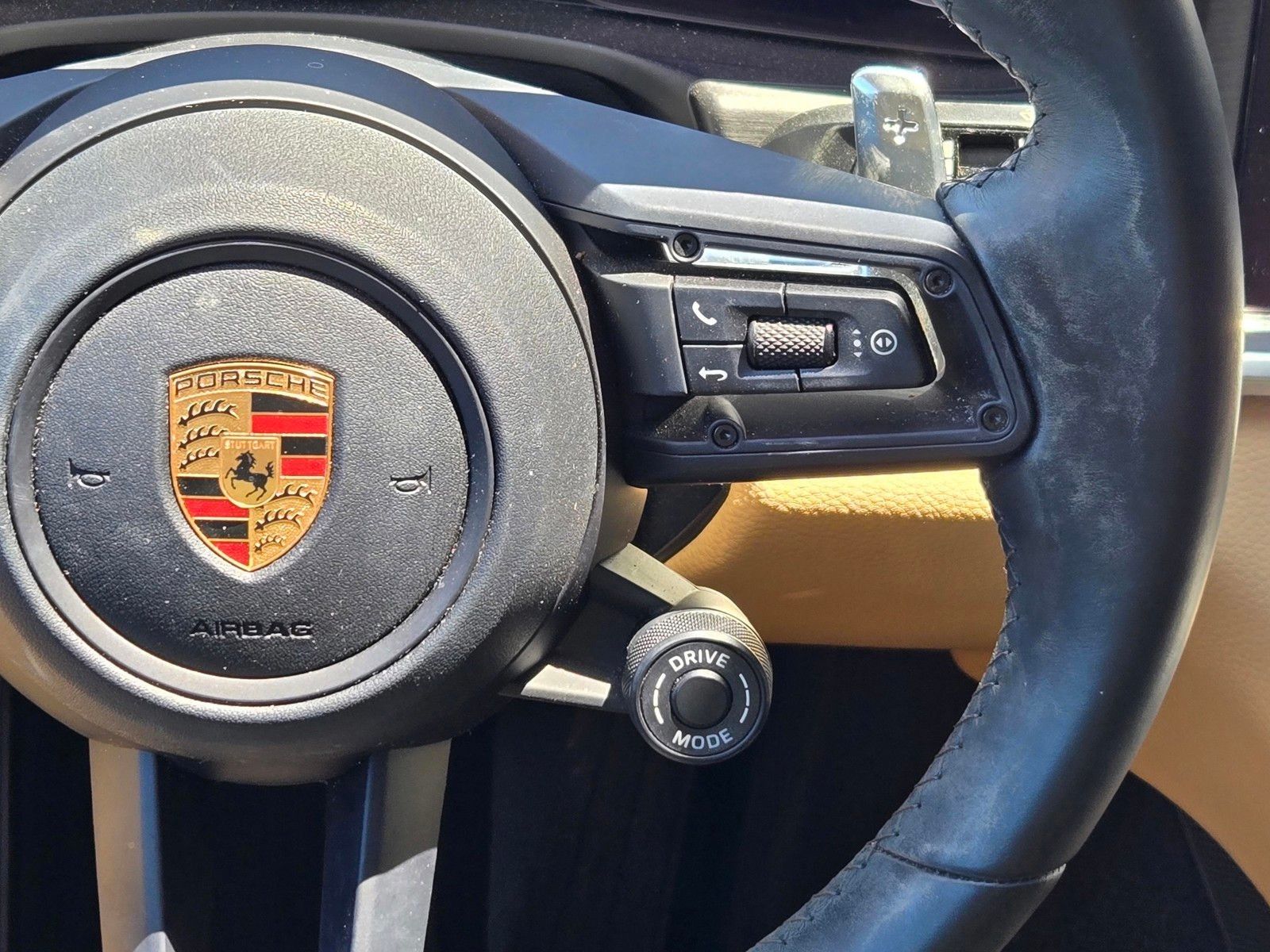 2023 Porsche Panamera 4 Platinum Edition — foto completa 17 de 27