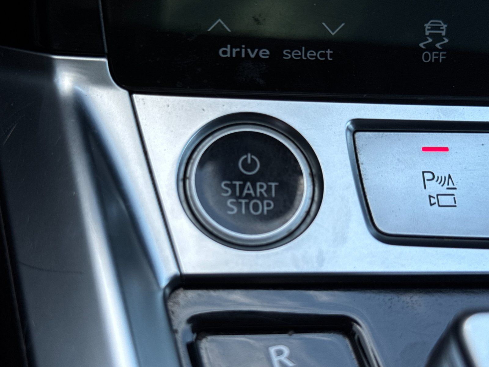 2024 Audi Q8 e-tron Premium Plus — full photo 23 of 29
