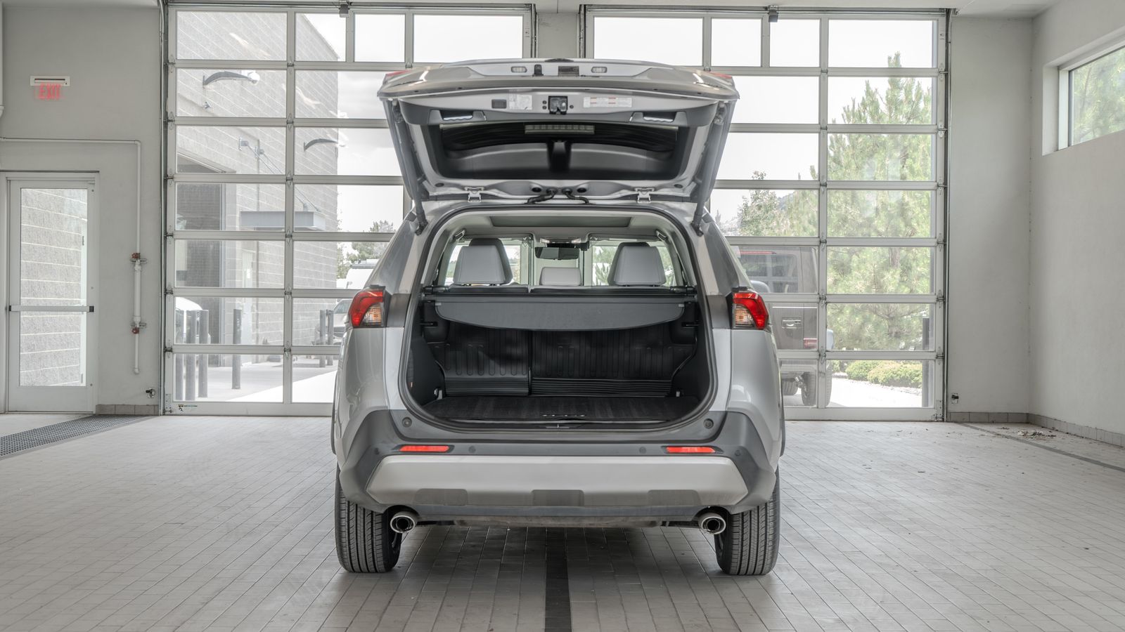 2024 Toyota RAV4 Hybrid Limited — foto completa 16 de 35