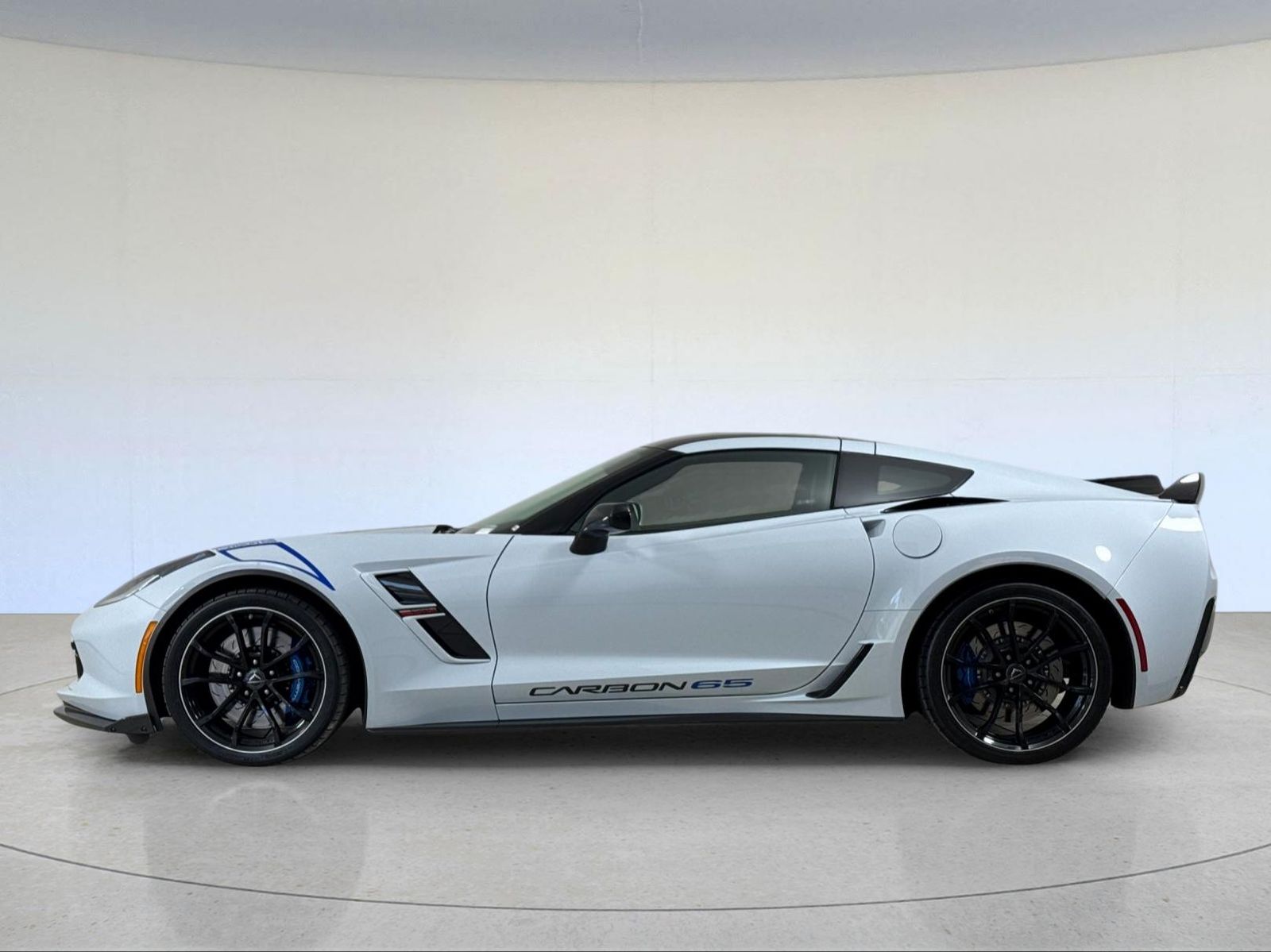 2018 Chevrolet Corvette Grand Sport — full photo 3 of 27