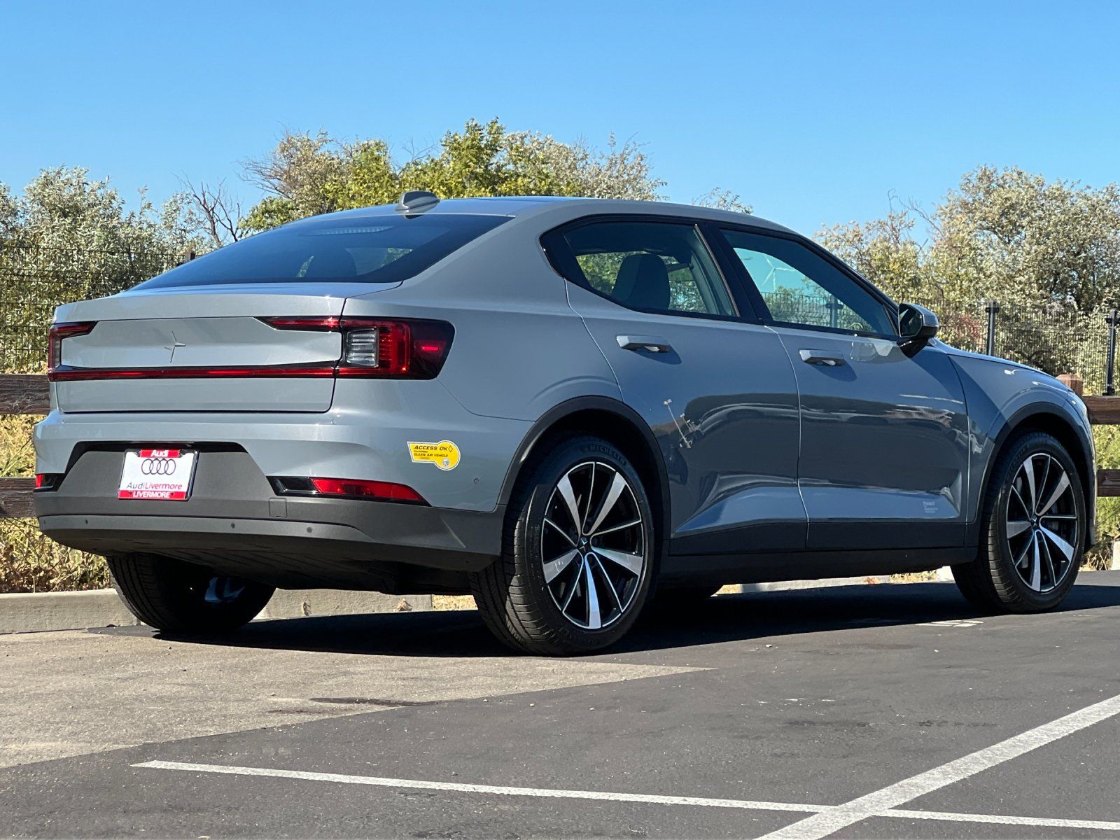 2022 Polestar 2 Long Range Dual Motor — full photo 6 of 29