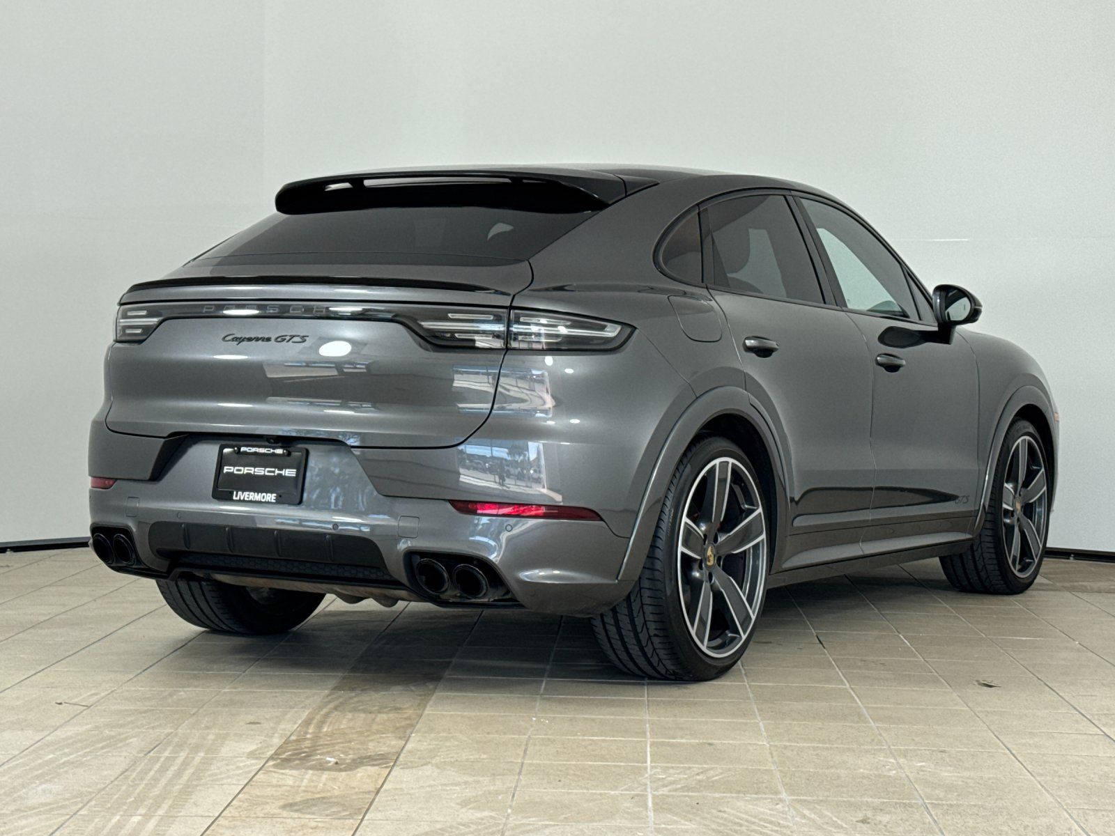 2021 Porsche Cayenne Coupe GTS — foto completa 8 de 29