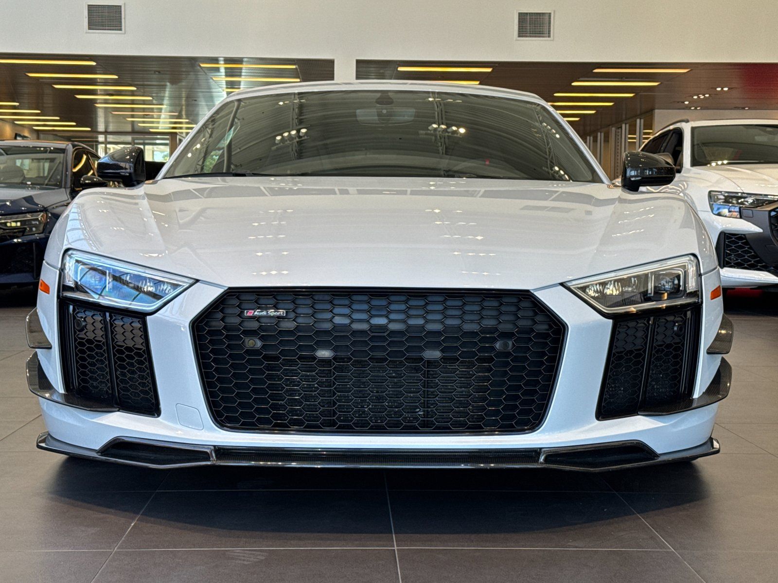 2018 Audi R8 5.2 Plus — foto completa 7 de 29