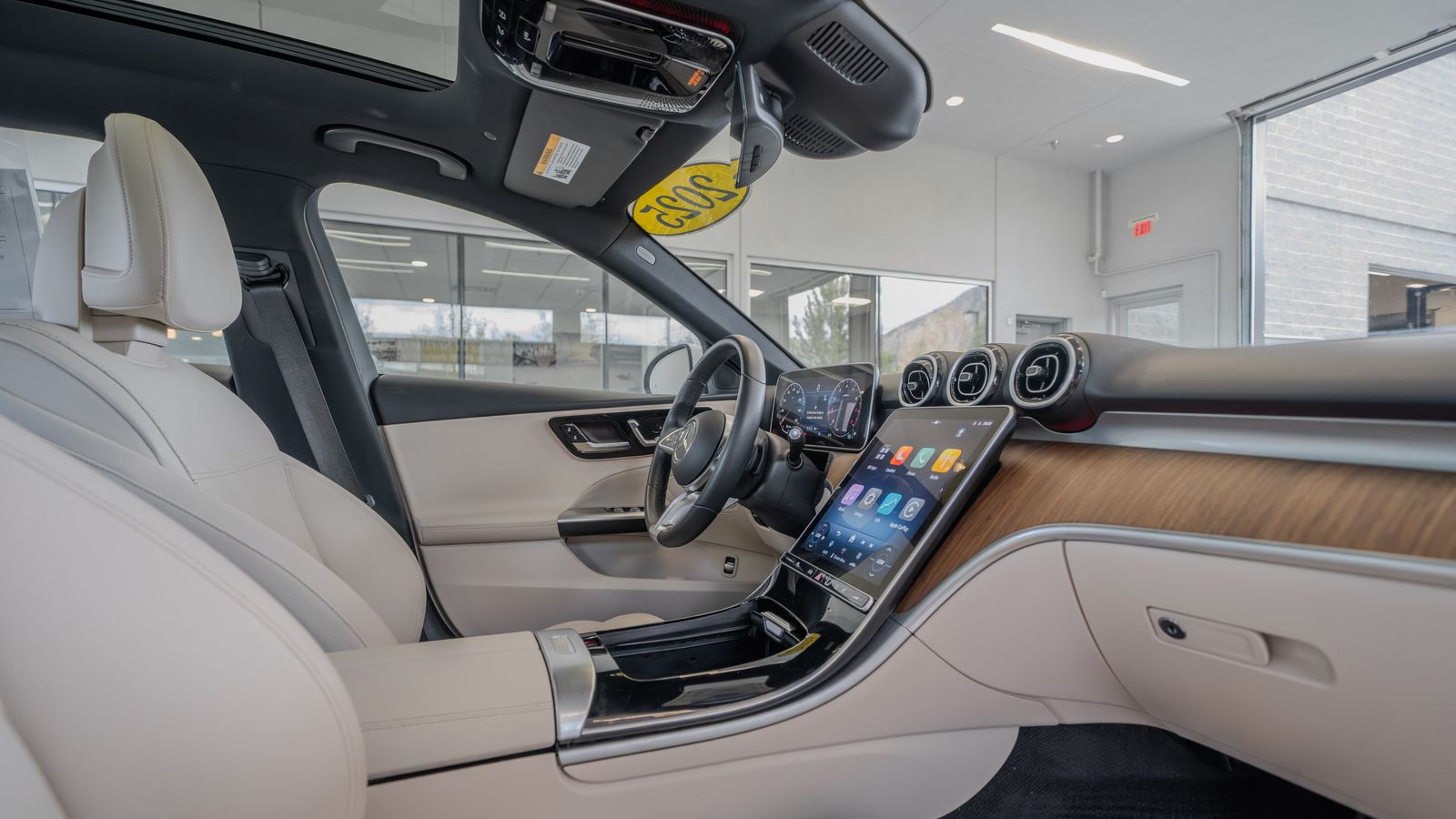 2025 Mercedes-Benz C-Class C 300 — full photo 17 of 35