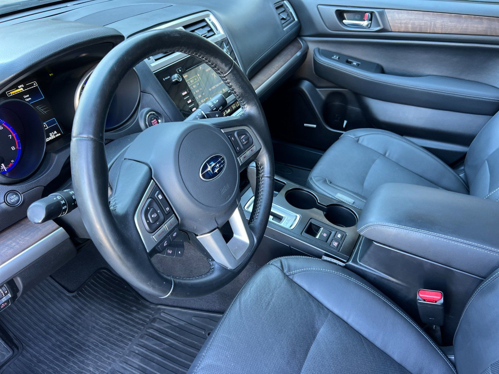 2016 Subaru Outback 2.5i — full photo 9 of 28
