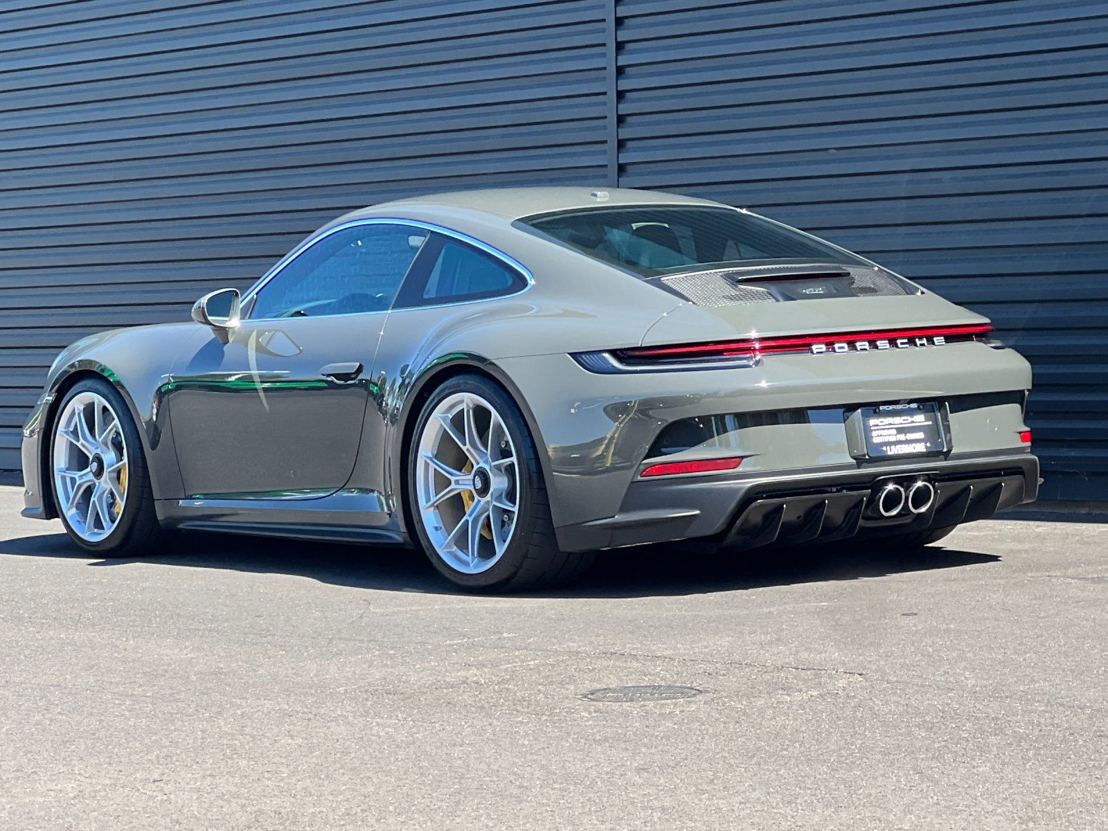 2022 Porsche 911 GT3 — full photo 3 of 28