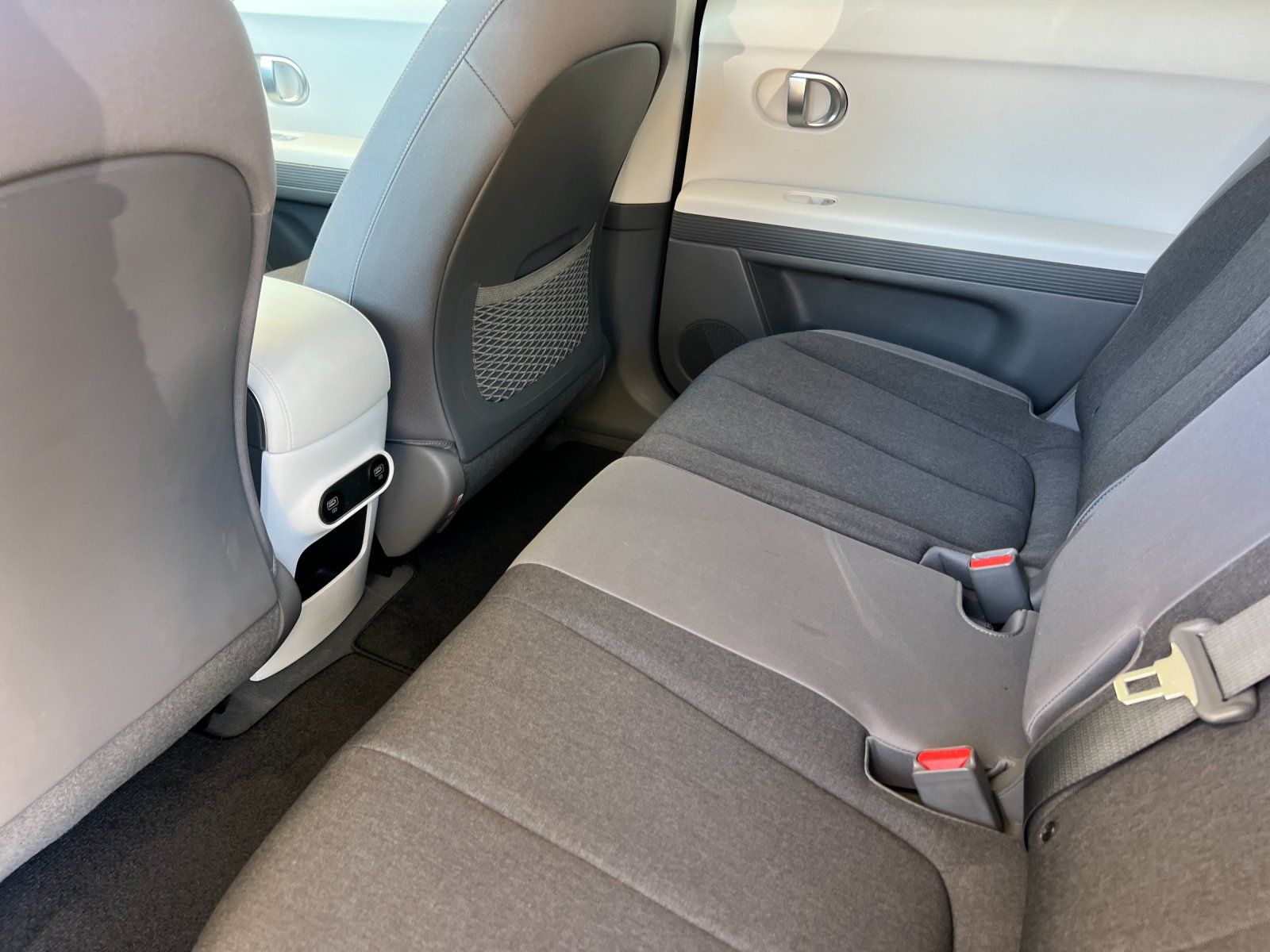 2024 Hyundai IONIQ 5 SEL — foto completa 12 de 29