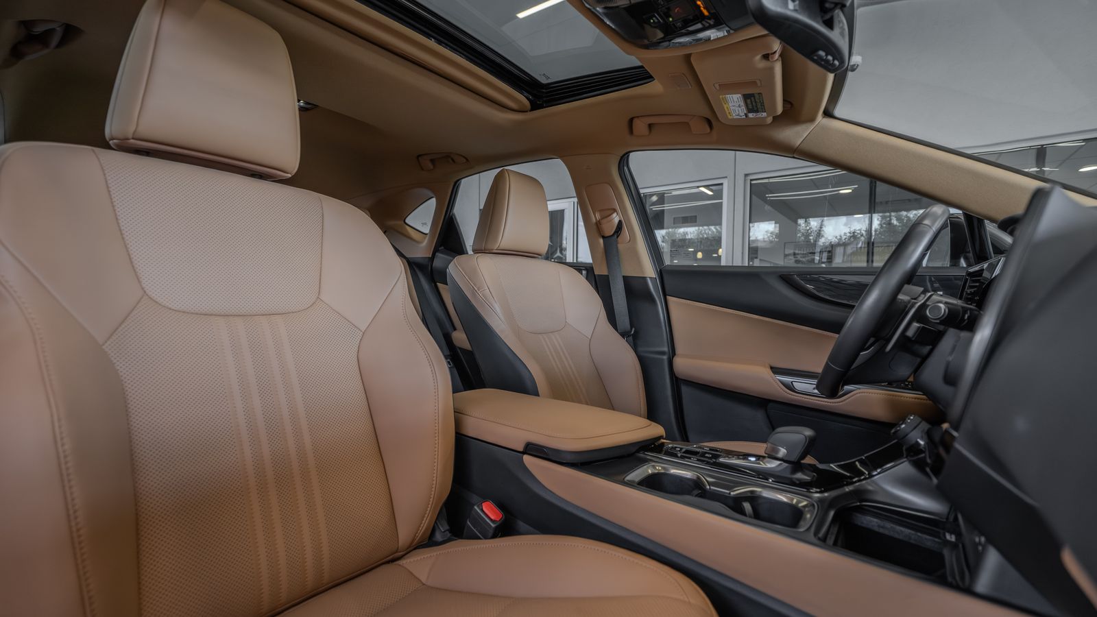 2025 Lexus NX 250 Premium — foto completa 30 de 33
