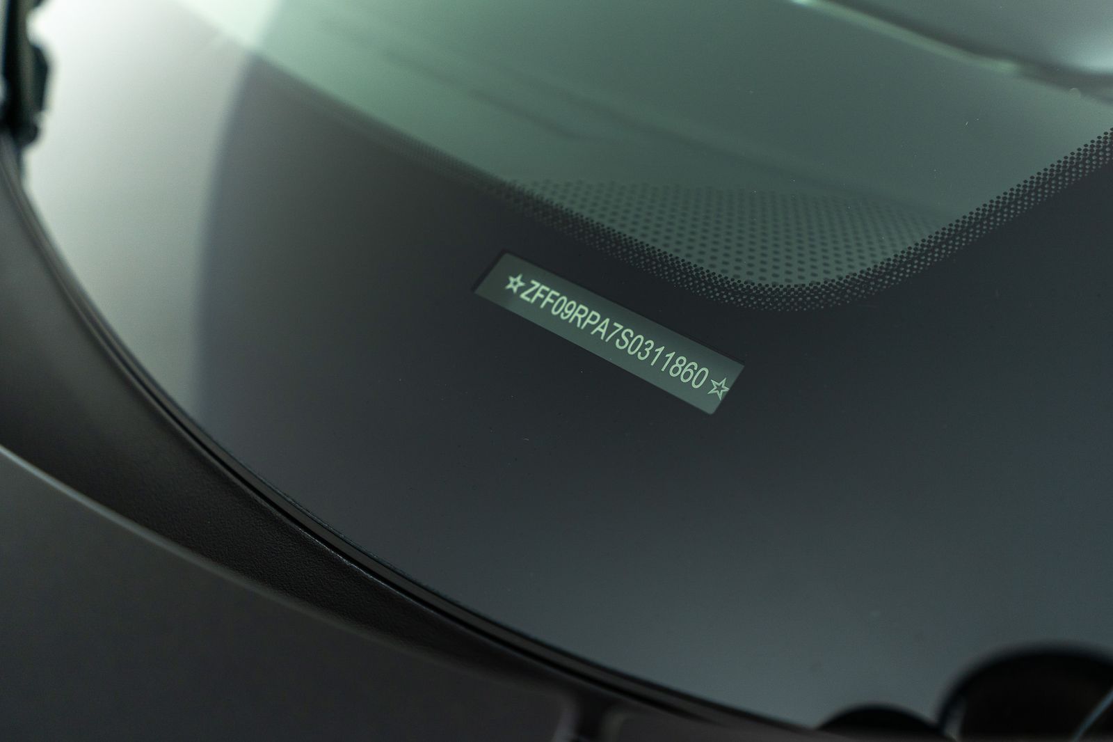 2025 Ferrari Roma Spider — foto completa 10 de 41