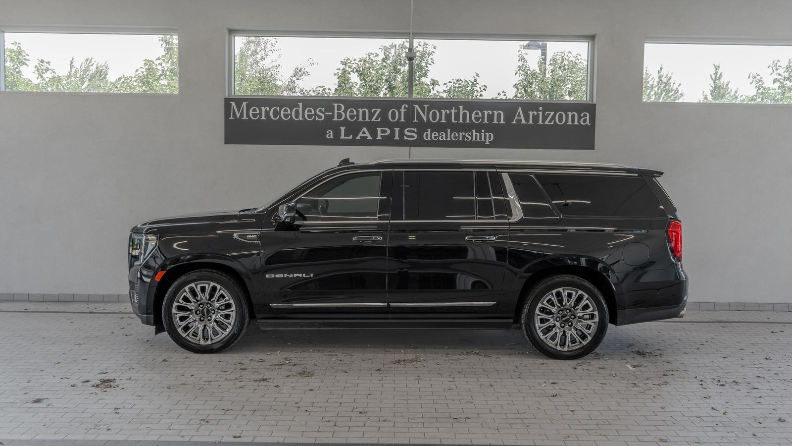 2024 GMC Yukon XL Denali Ultimate — foto completa 2 de 35
