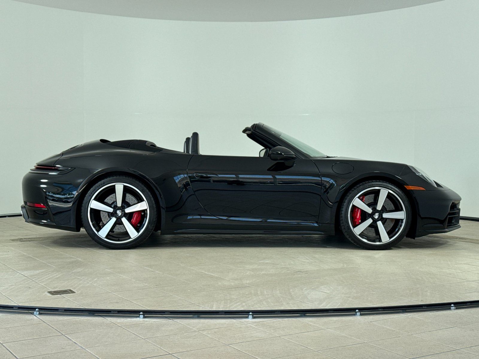 2025 Porsche 911 Carrera S — foto completa 9 de 28