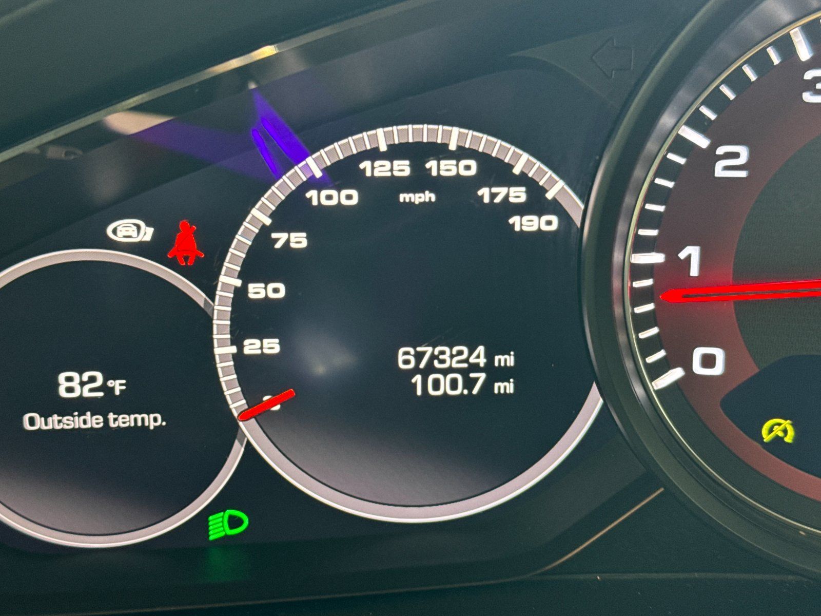 2021 Porsche Cayenne Coupe GTS — foto completa 26 de 29