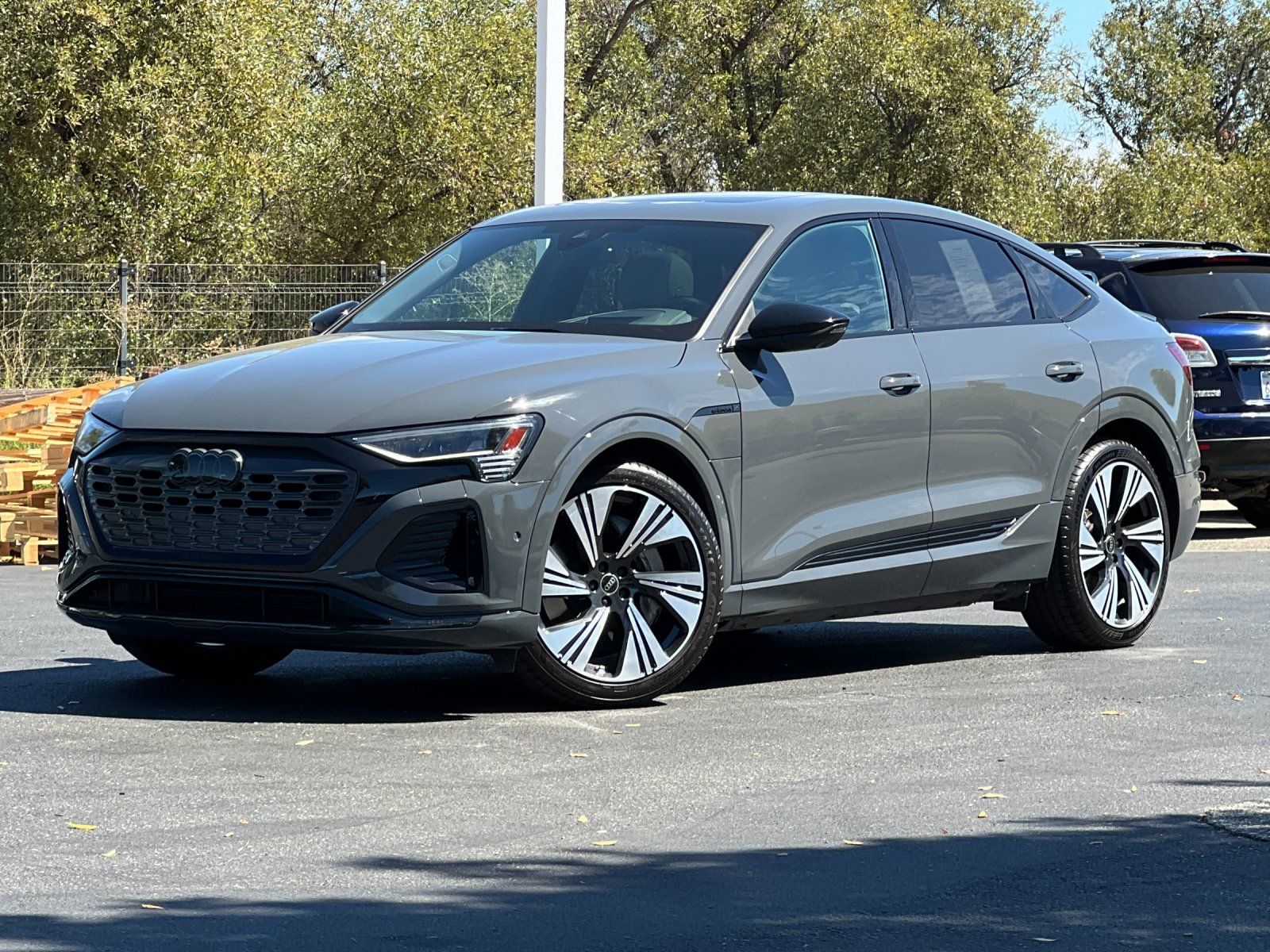 2024 Audi Q8 Sportback e-tron Prestige — full photo 1 of 29