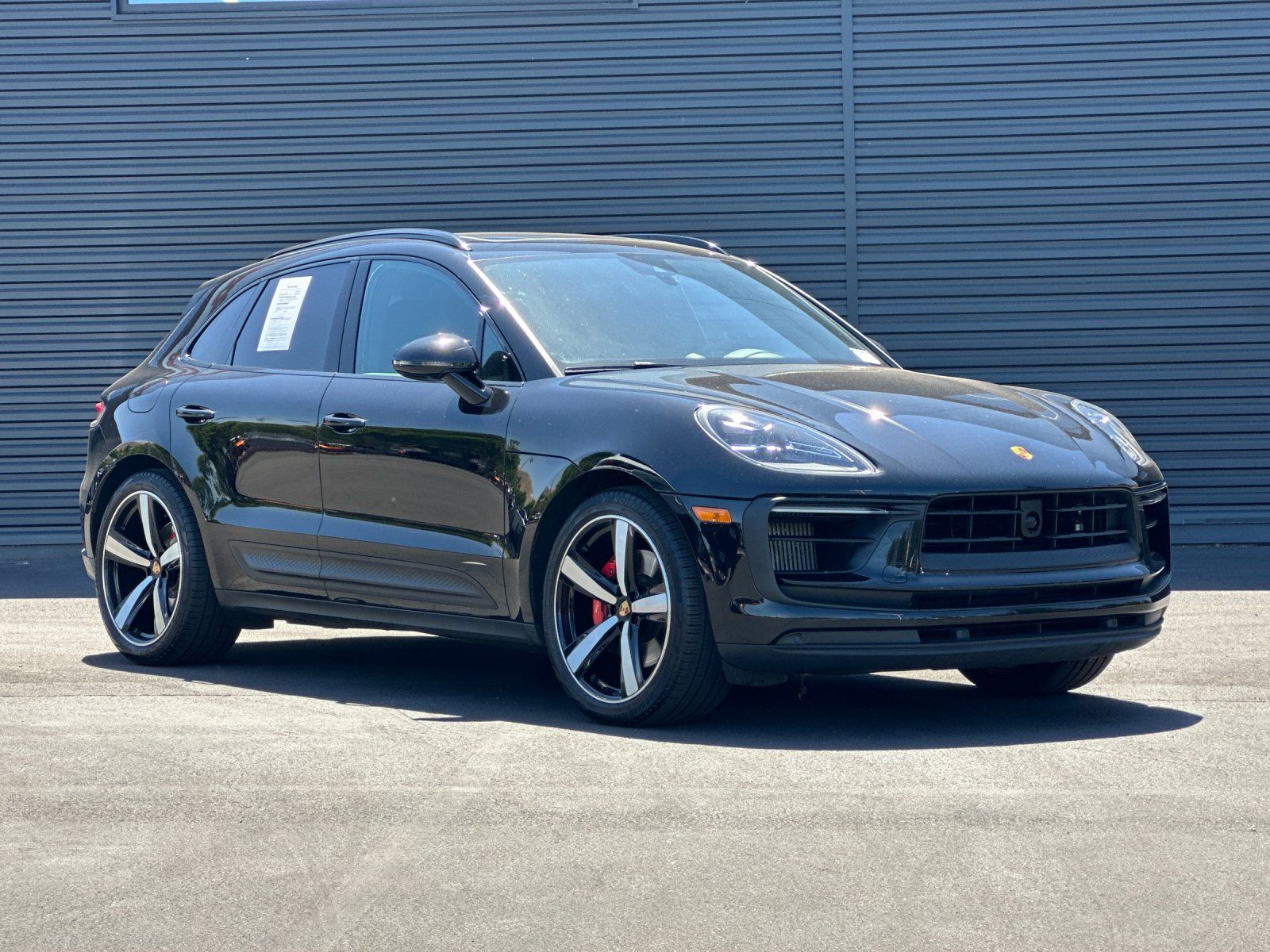 2024 Porsche Macan S — full photo 10 of 27