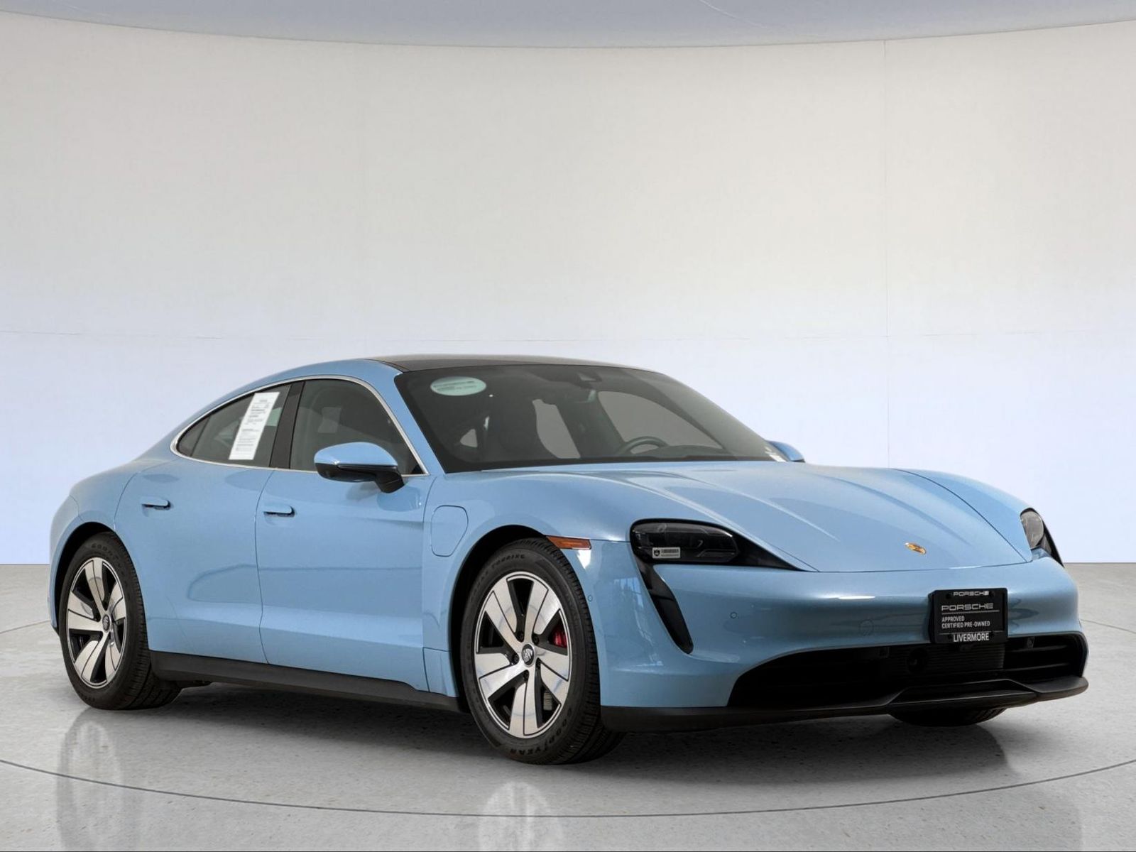 2024 Porsche Taycan 4S — full photo 11 of 29