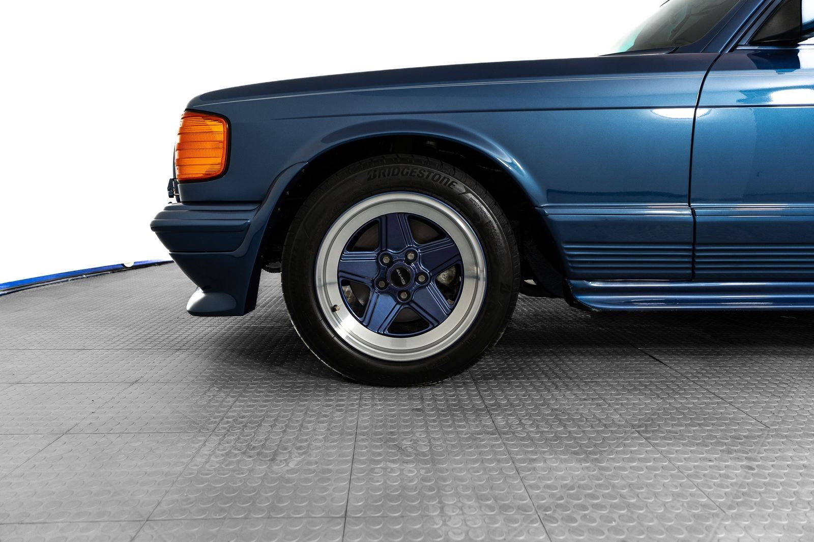 1984 Mercedes-Benz 500-Class 500 SEL — foto completa 12 de 58